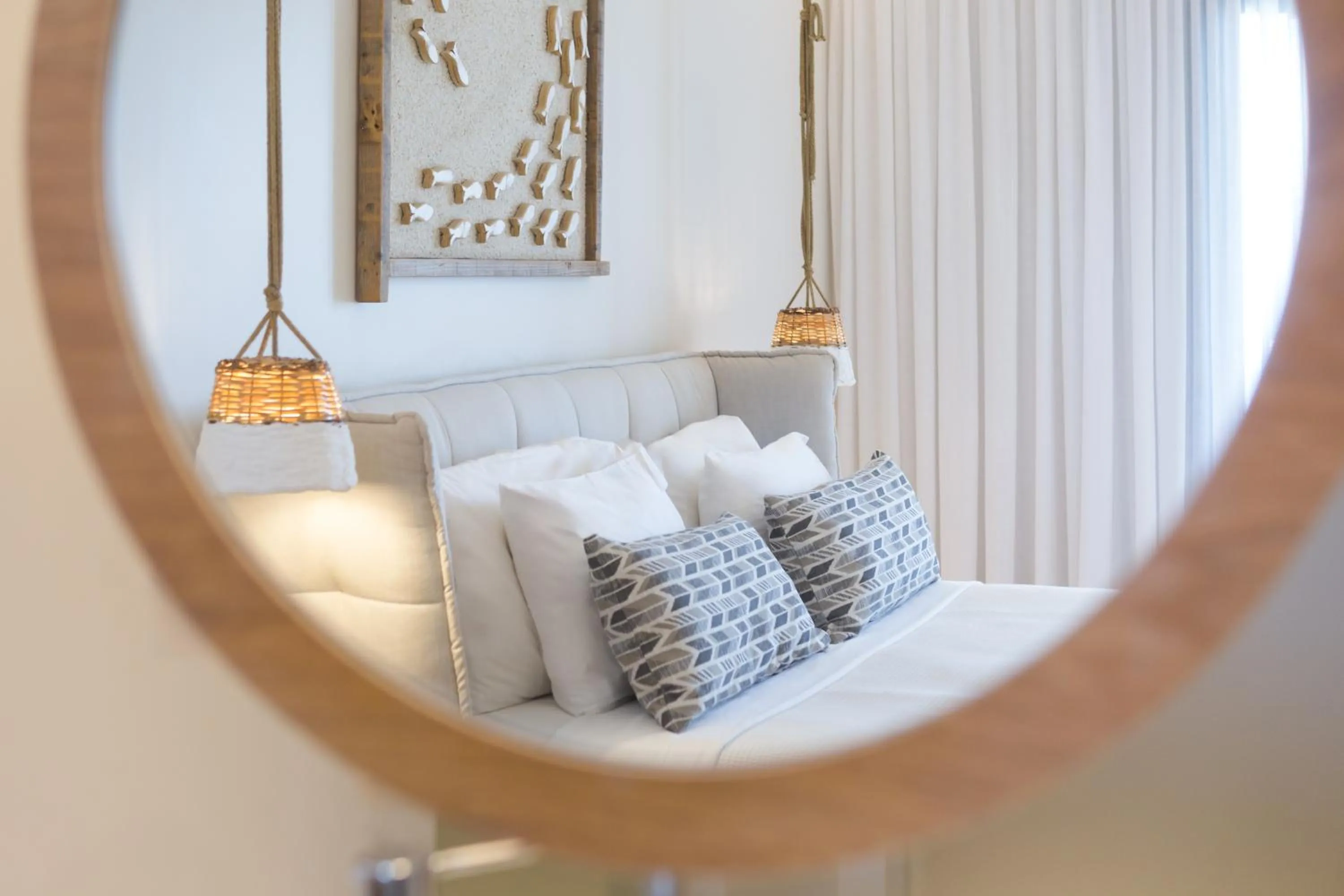 Bed in 18 Grapes Hotel