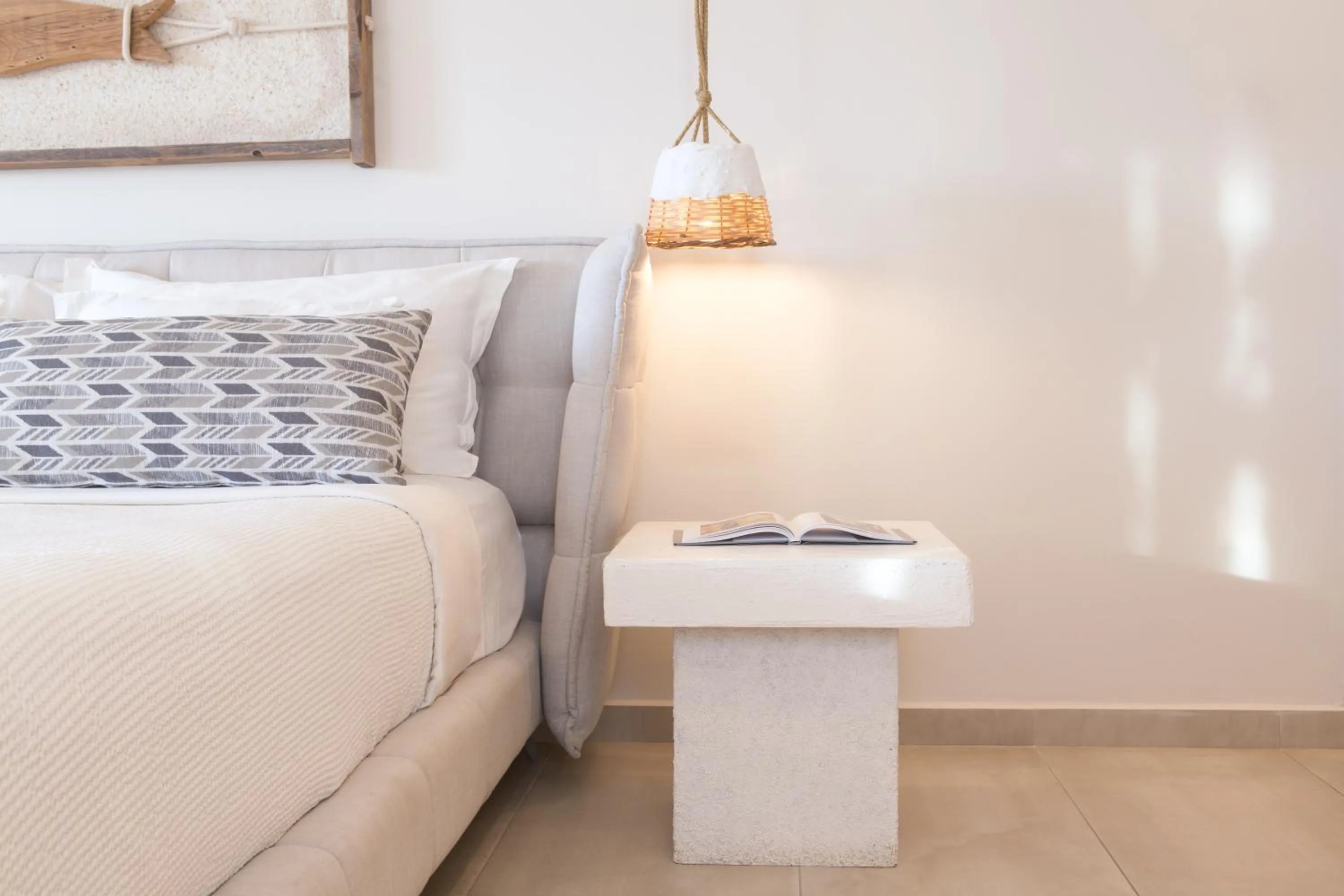 Bed in 18 Grapes Hotel