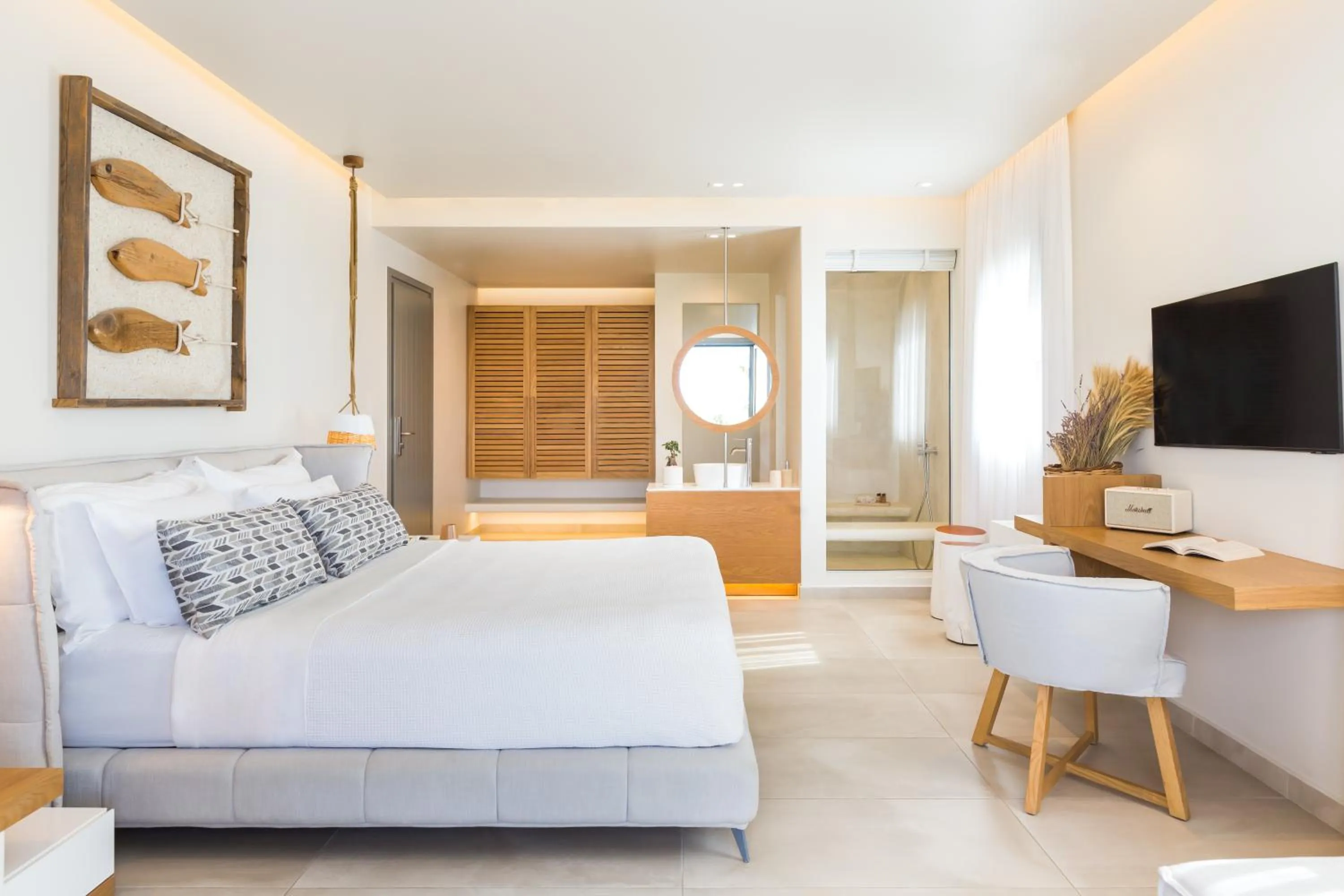 Photo of the whole room in 18 Grapes Hotel