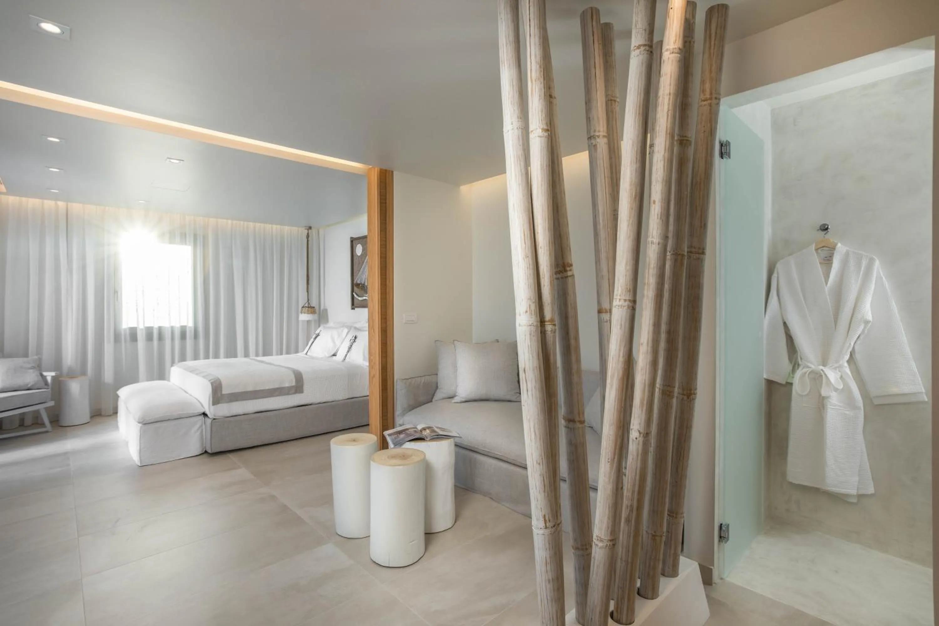 Bedroom, Bed in 18 Grapes Hotel