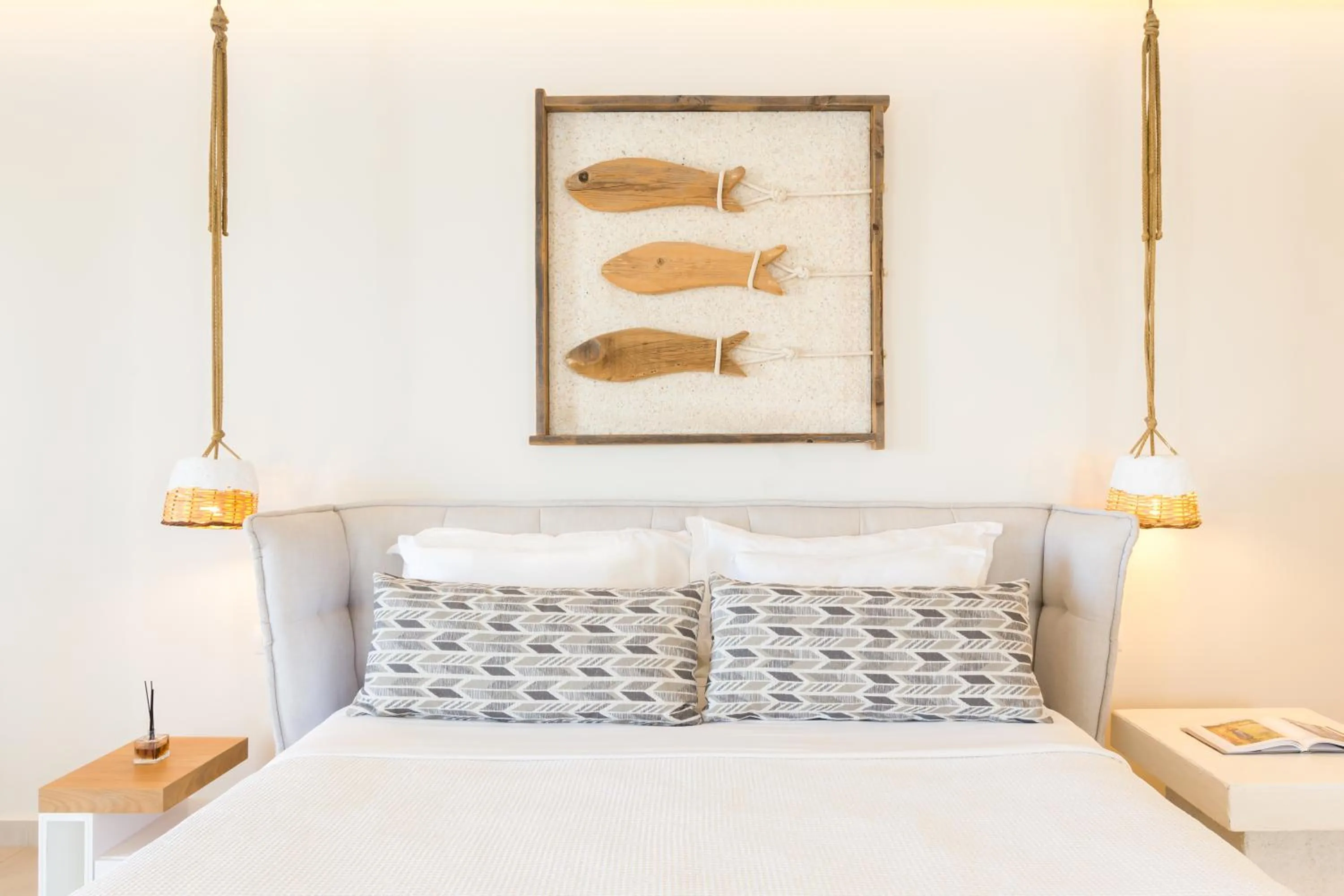 Bed in 18 Grapes Hotel