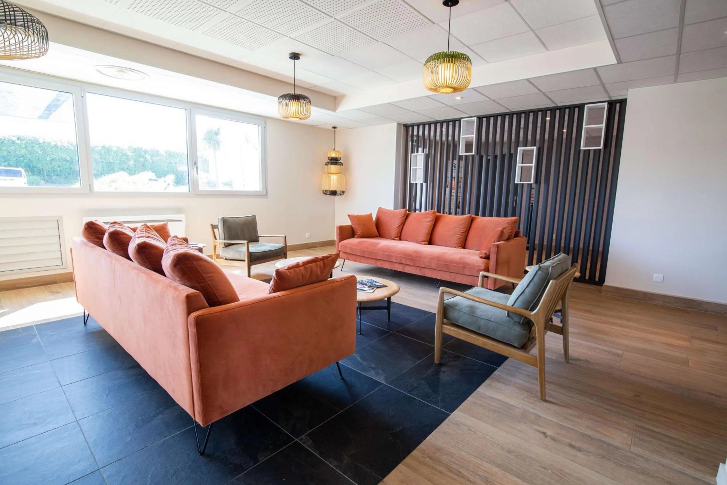 Lobby or reception in Brit Hotel & Spa Côte des Sables