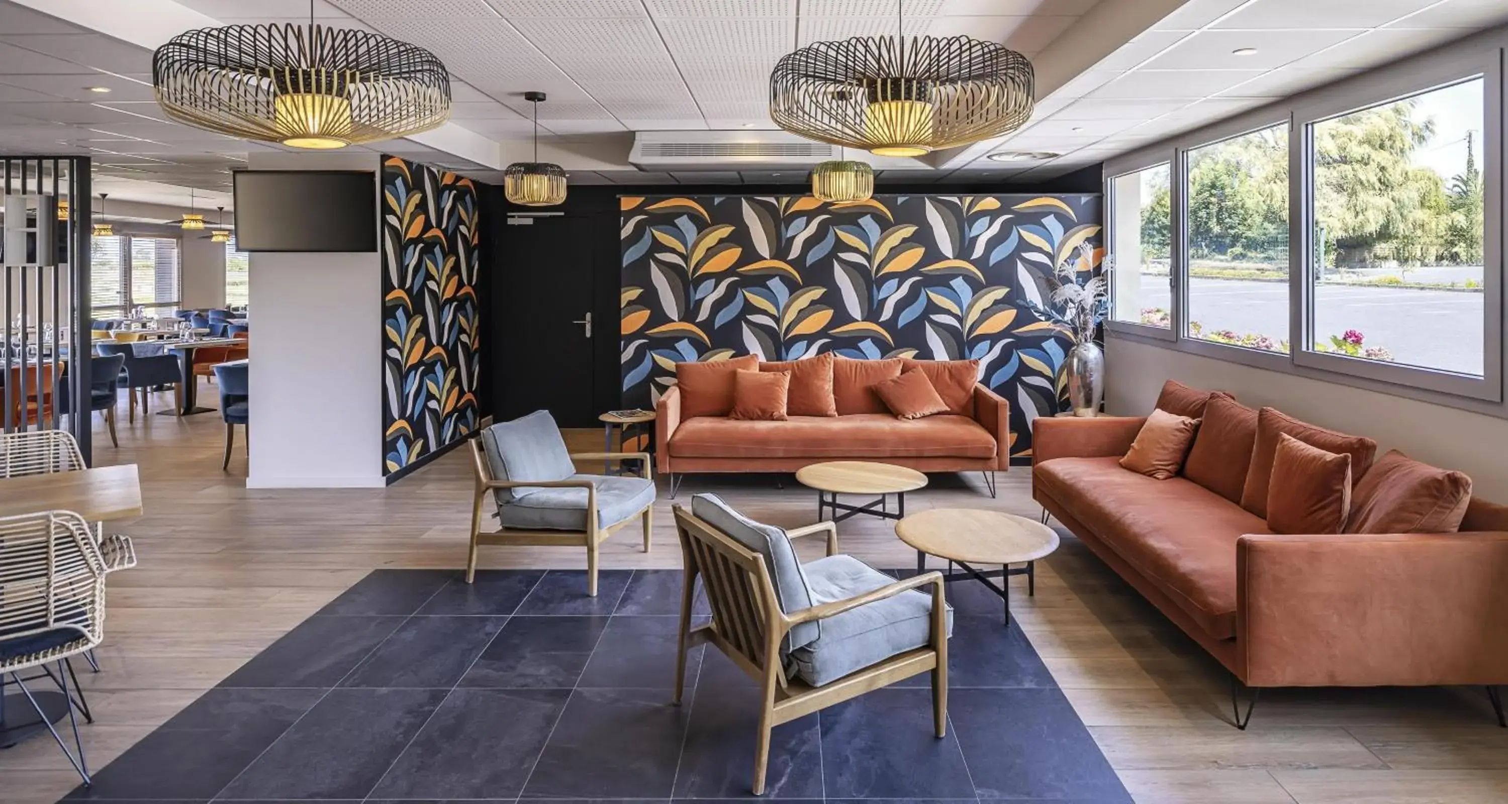 Lounge or bar in Best Western Côte des Sables Plouescat Lounge or bar in Best Western Côte des Sables Plouescat