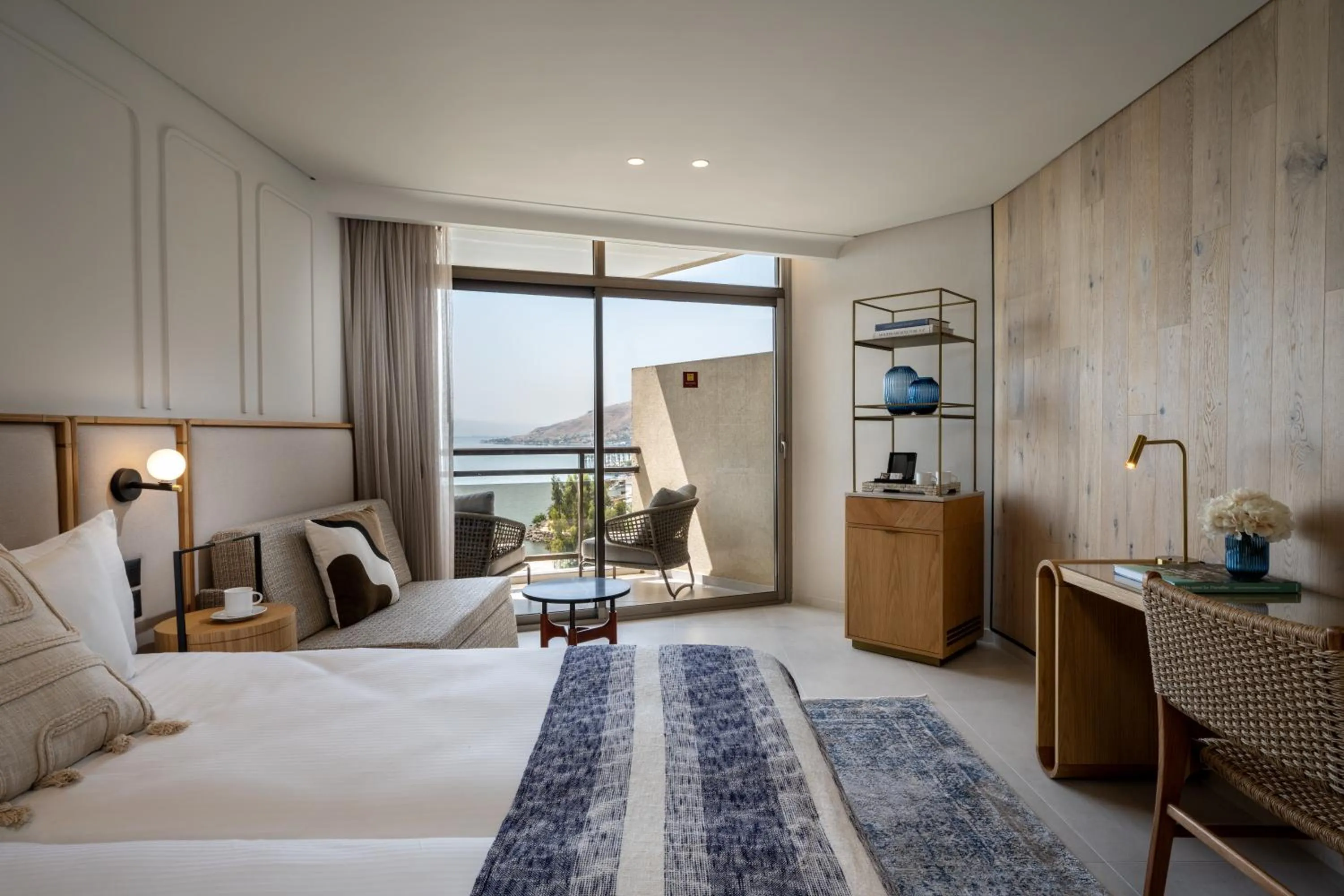 Bed in Leonardo Plaza Hotel Tiberias