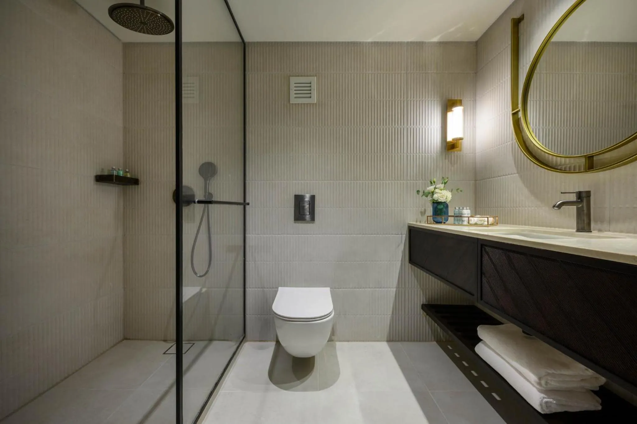 Shower in Leonardo Plaza Hotel Tiberias