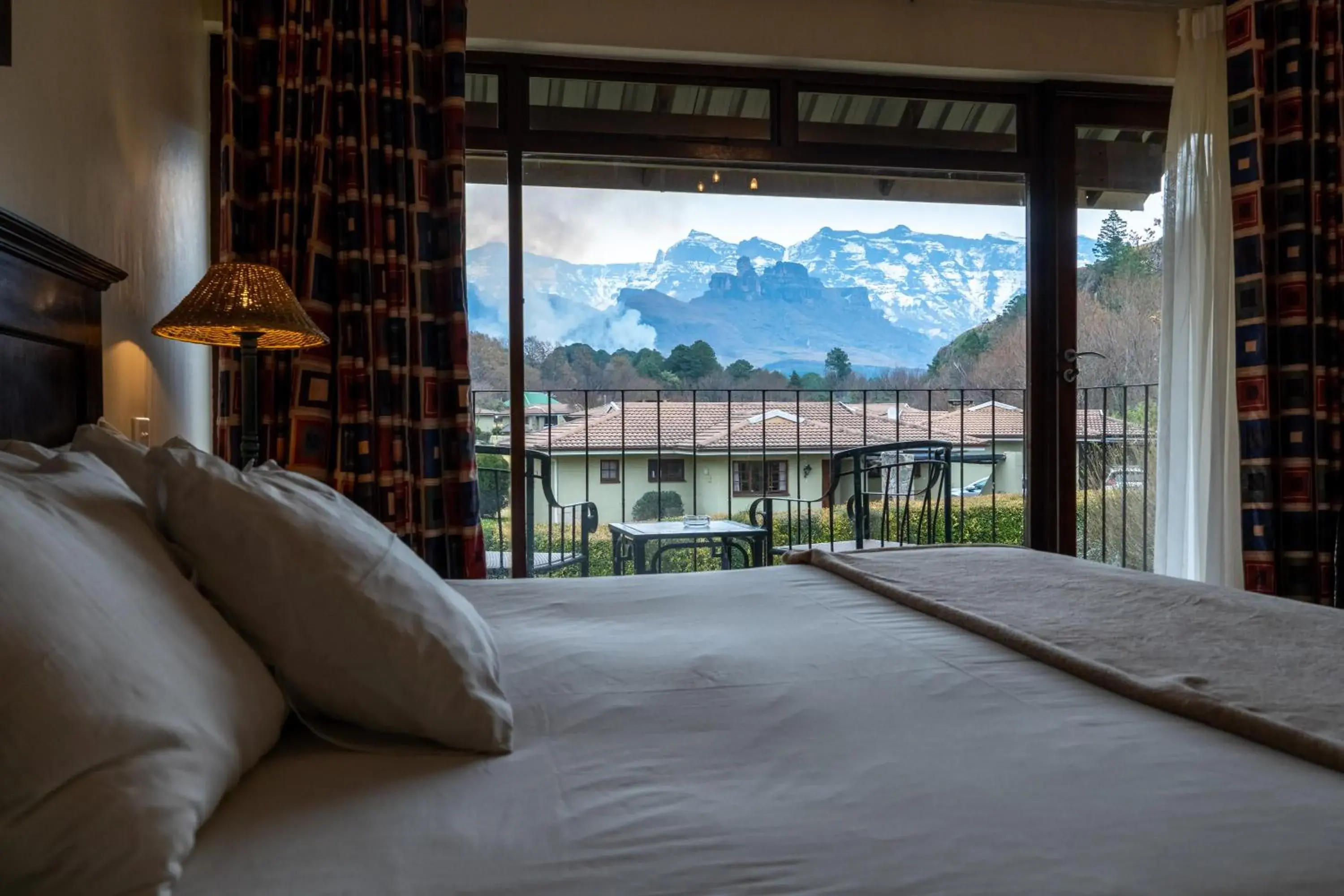 Photo of the whole room, Bed in Gooderson Drakensberg Gardens Golf & Spa Resort Photo of the whole room, Bed in Gooderson Drakensberg Gardens Golf & Spa Resort