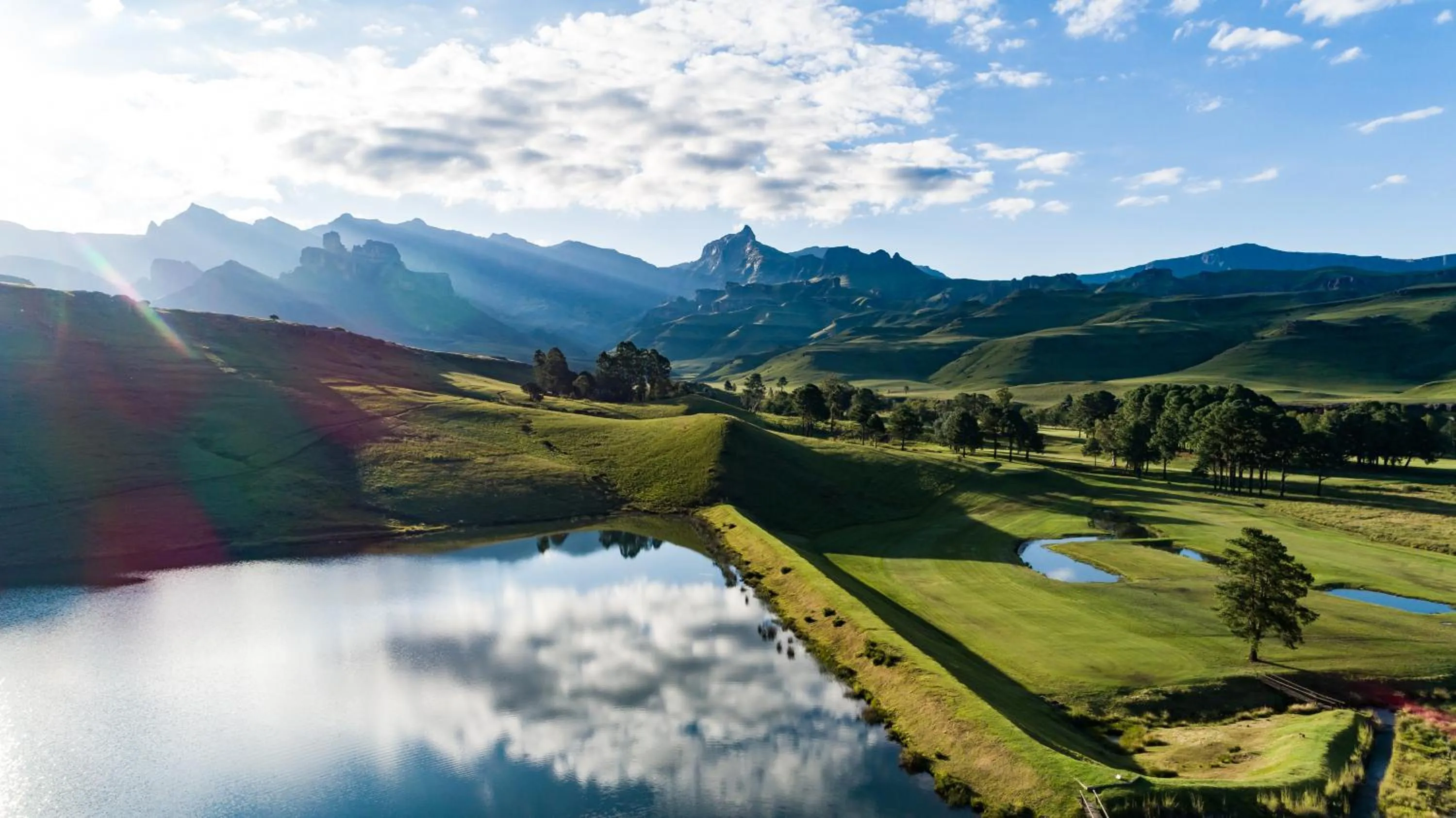 Golfcourse in Gooderson Drakensberg Gardens Golf & Spa Resort