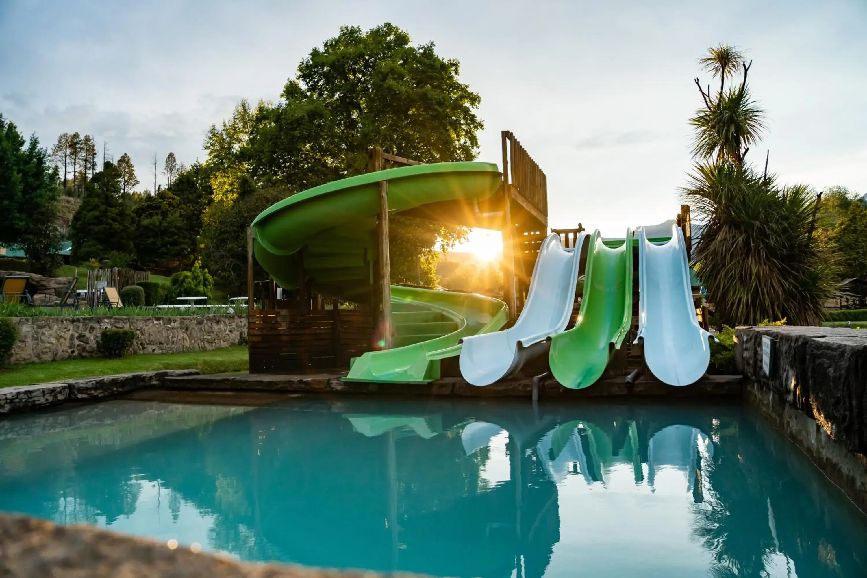 Swimming pool in Gooderson Drakensberg Gardens Golf & Spa Resort Swimming pool in Gooderson Drakensberg Gardens Golf & Spa Resort
