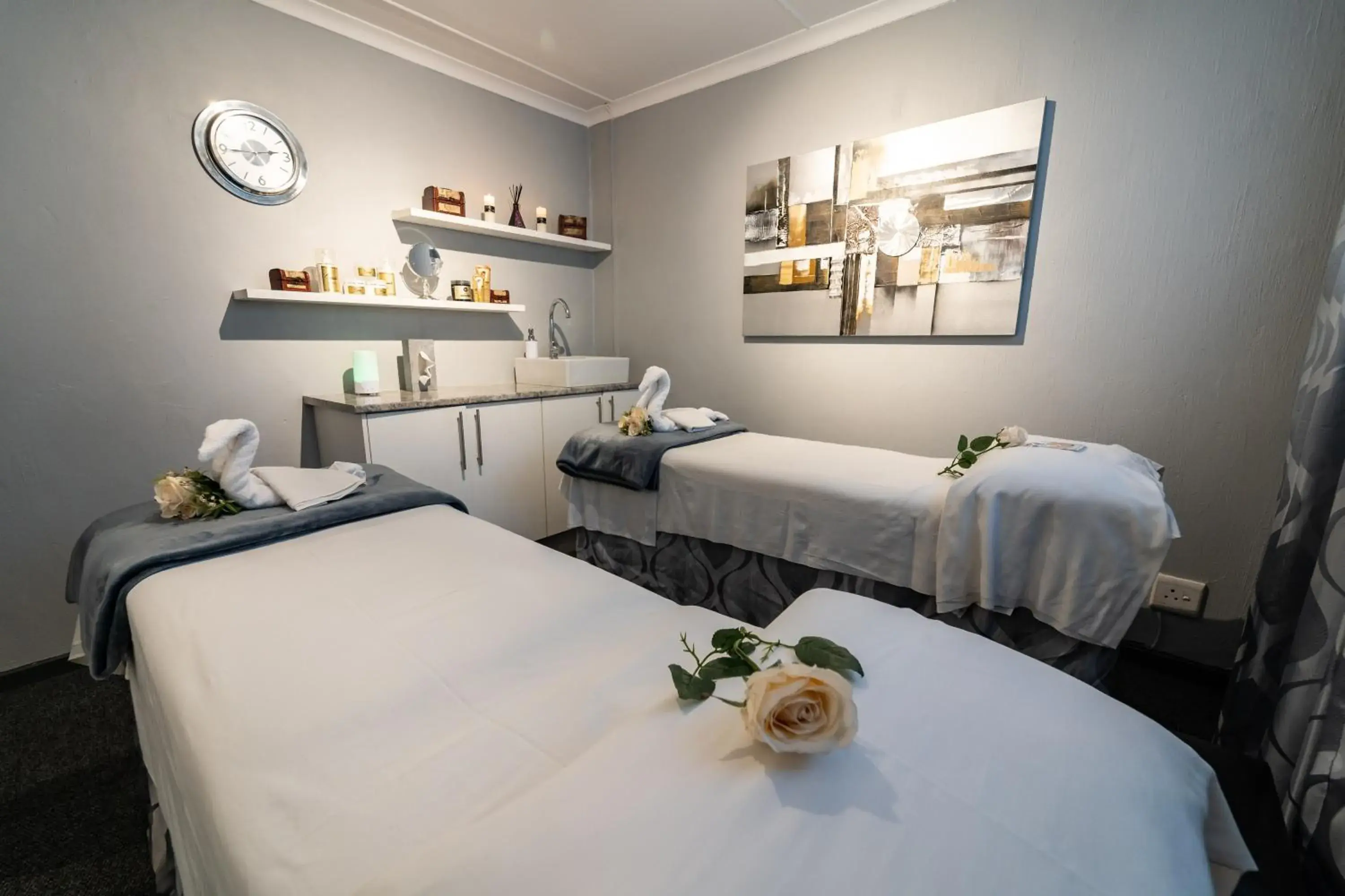 Spa and wellness centre/facilities, Bed in Gooderson Drakensberg Gardens Golf & Spa Resort Spa and wellness centre/facilities, Bed in Gooderson Drakensberg Gardens Golf & Spa Resort