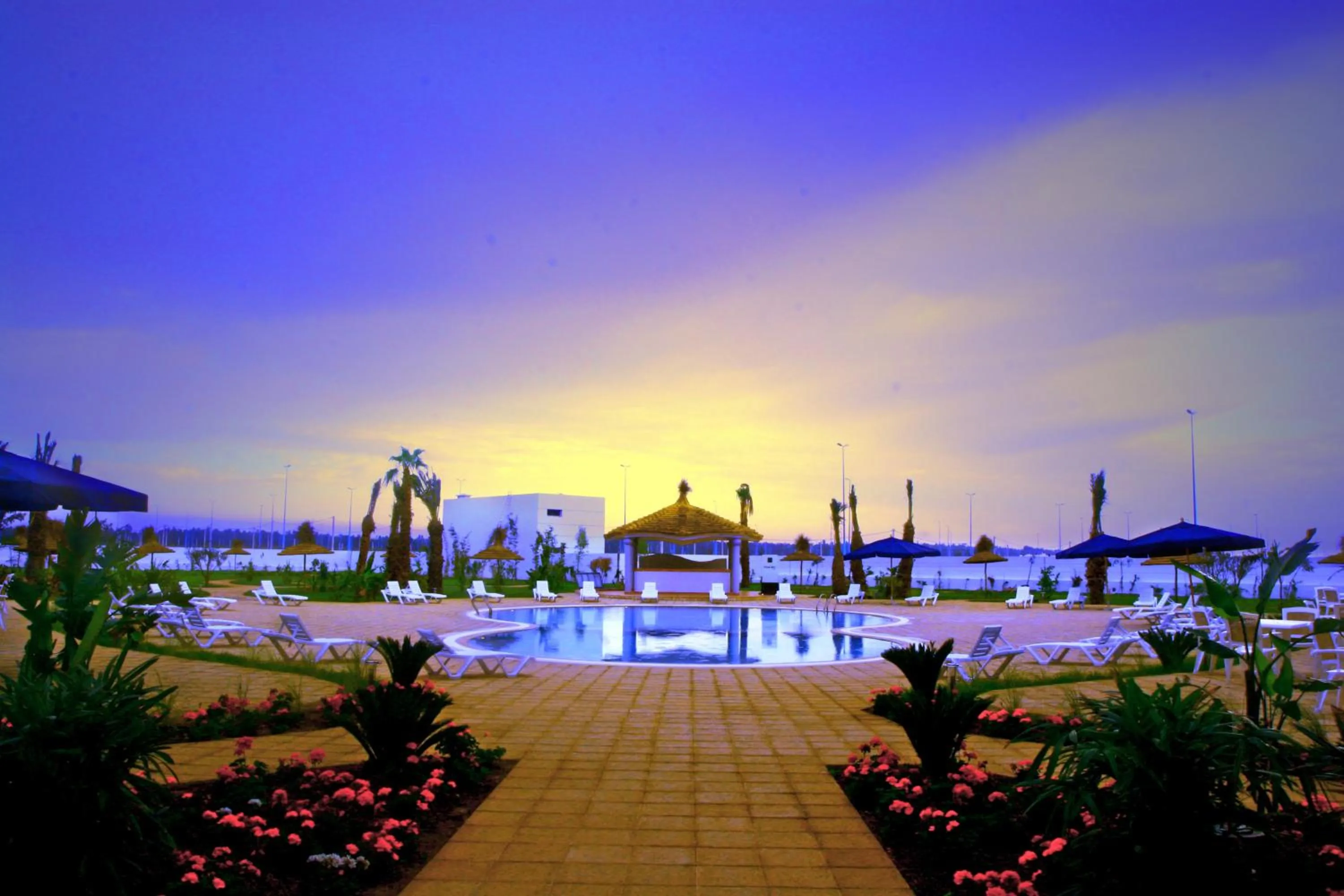 Swimming pool in Relax Hotel Airport Nouasseur