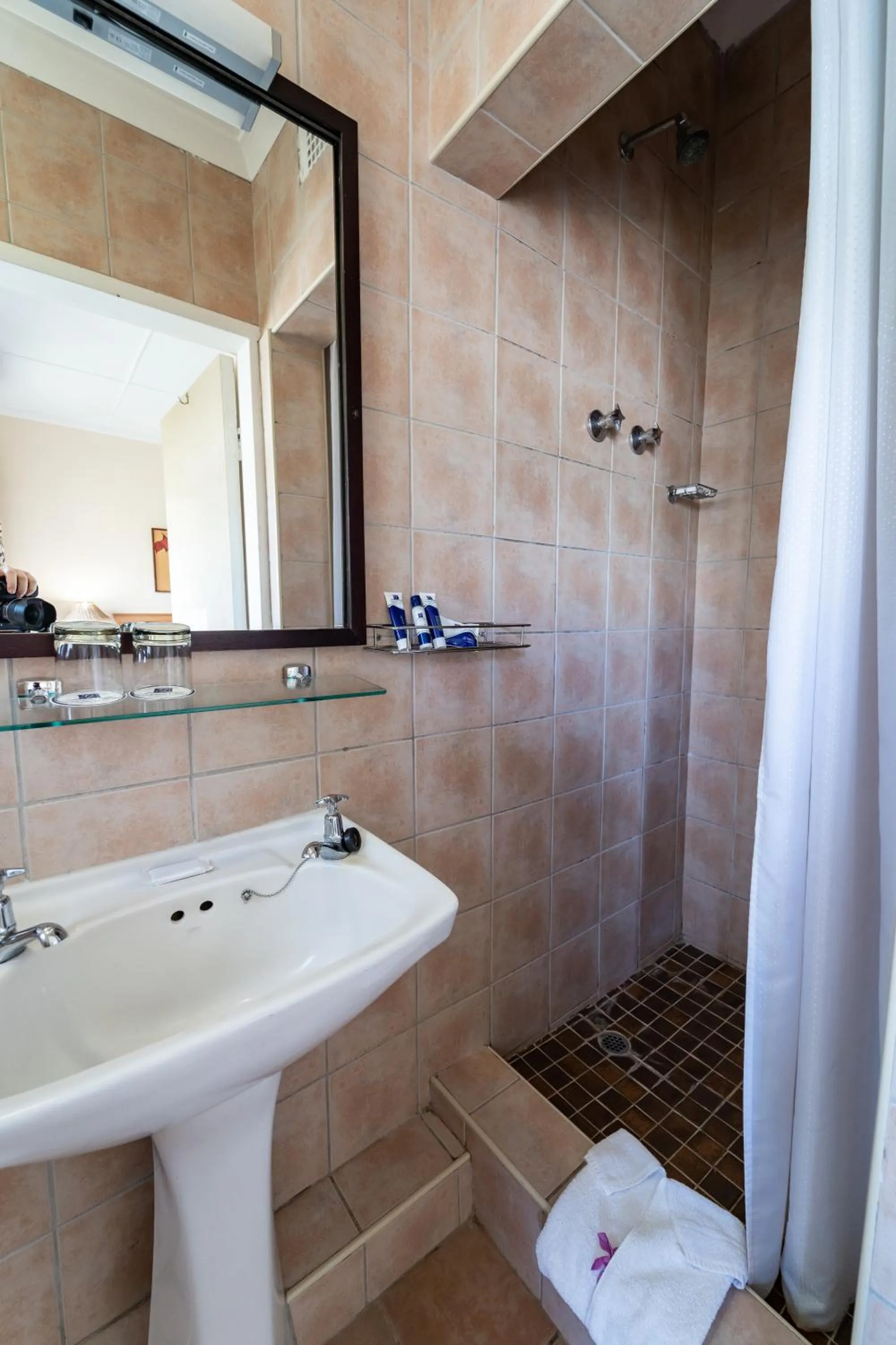 Bathroom in Gooderson Natal Spa Hot Springs Resort