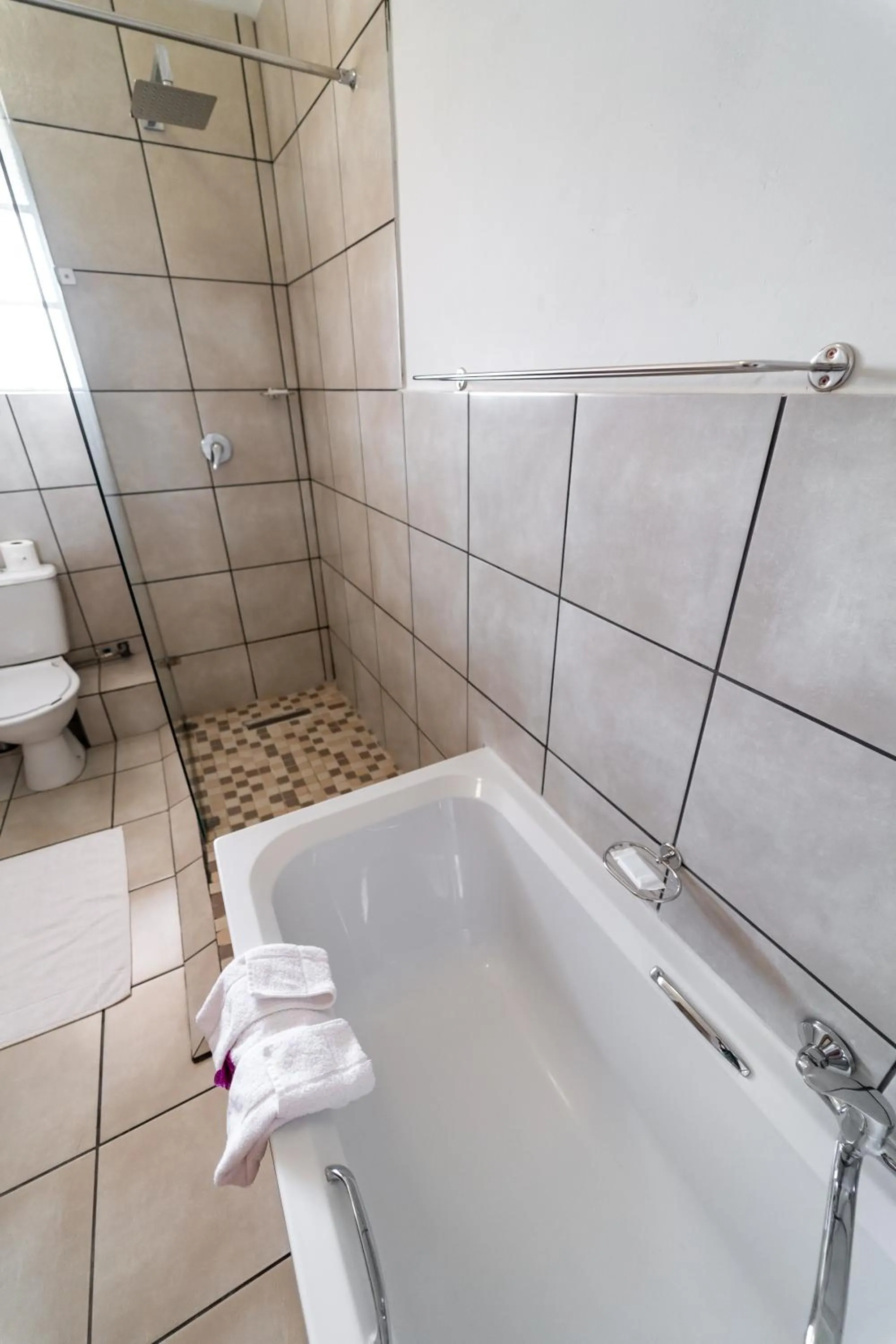 Bathroom in Gooderson Natal Spa Hot Springs Resort