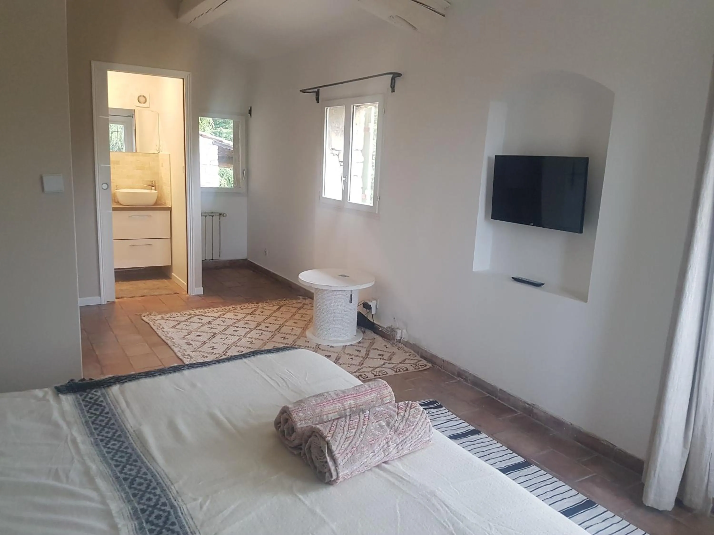 Bathroom in Mas au Cœur de La Provence & SPA