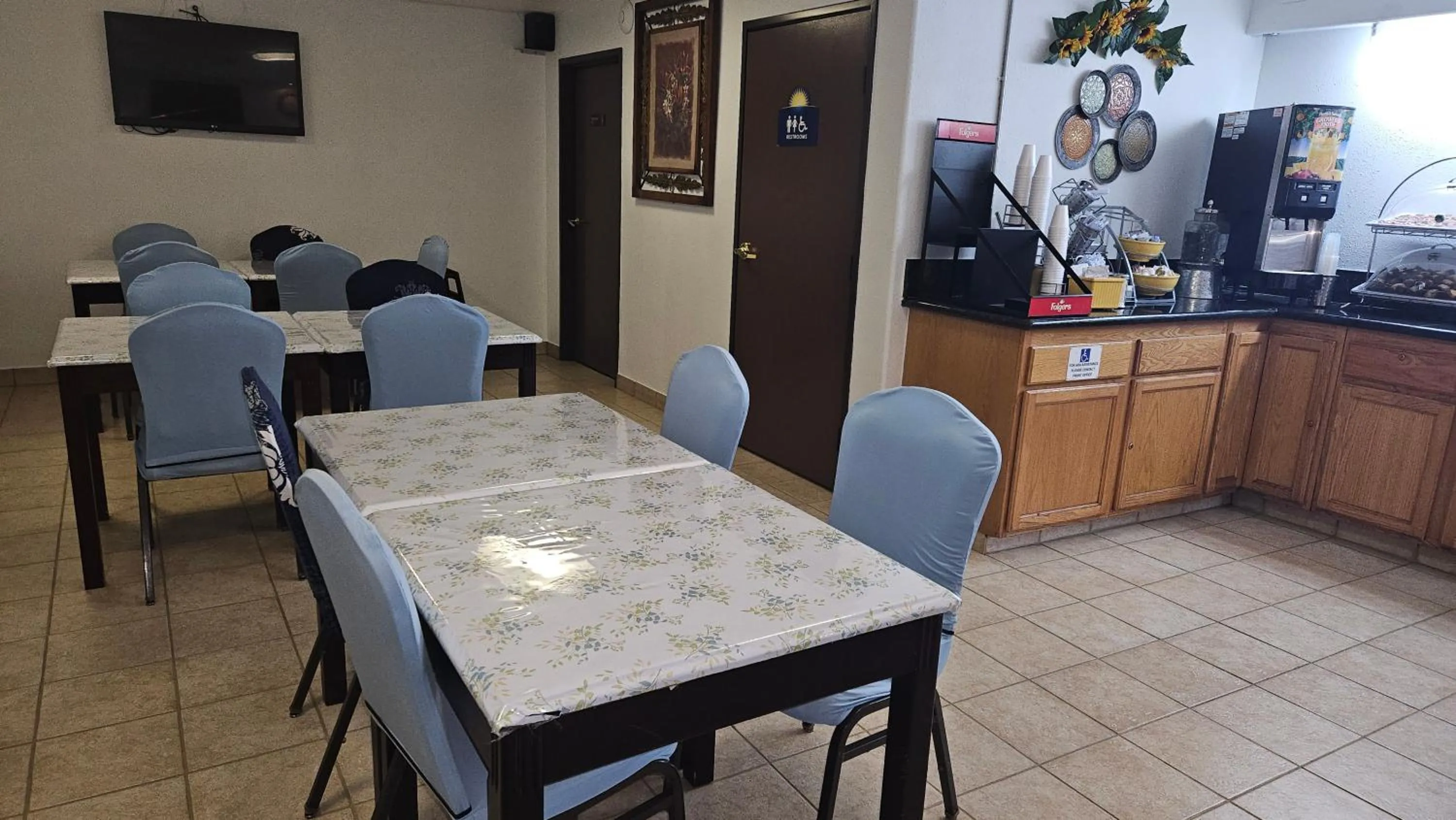 Days Inn & Suites by Wyndham Artesia