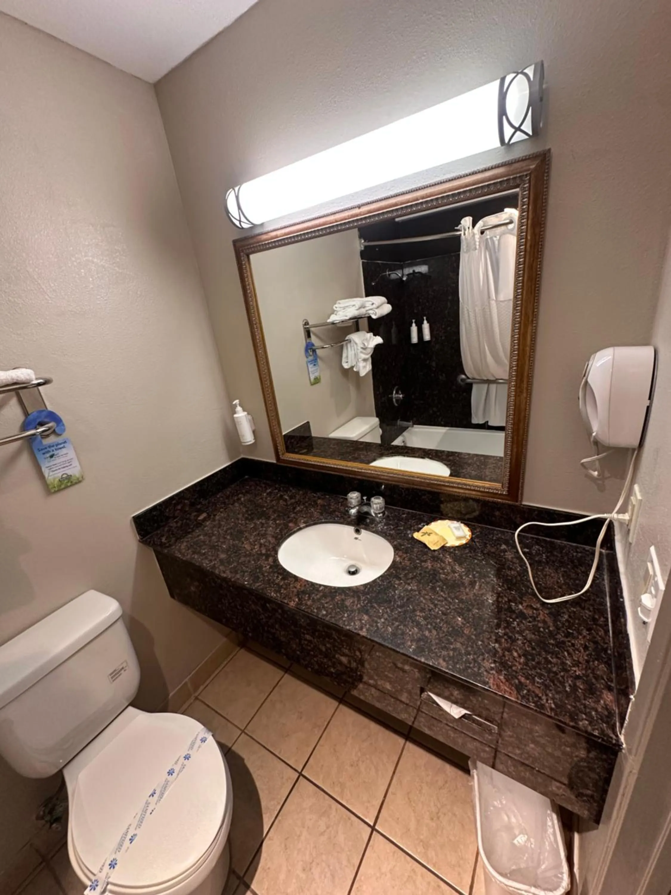 Days Inn & Suites by Wyndham Artesia