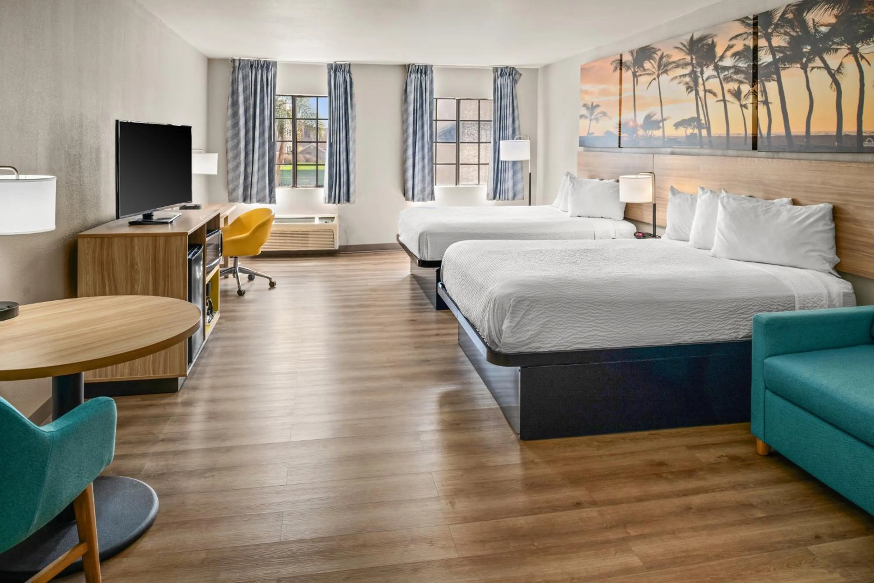 Bed in Days Inn & Suites by Wyndham Artesia