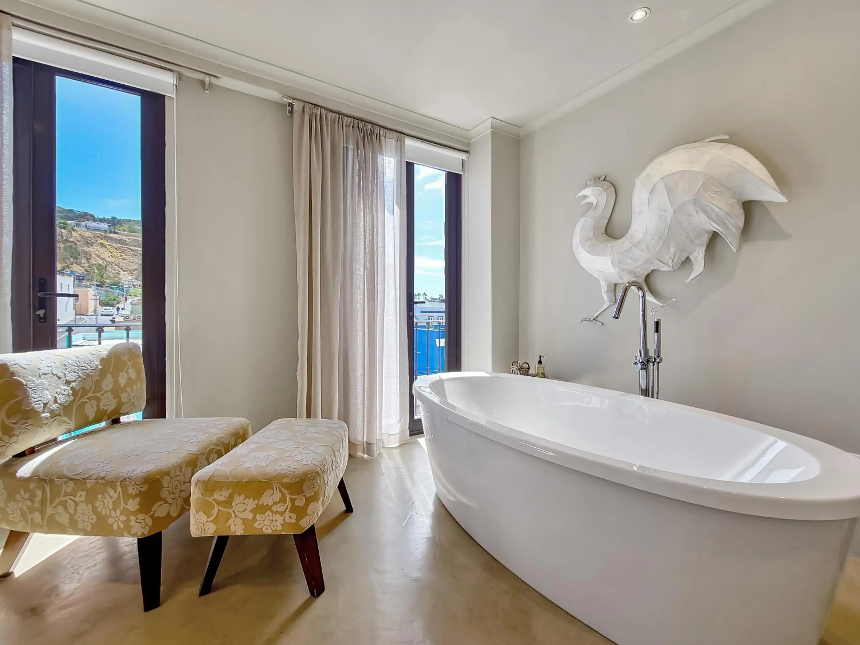 Bath in Rouge on Rose Boutique Hotel