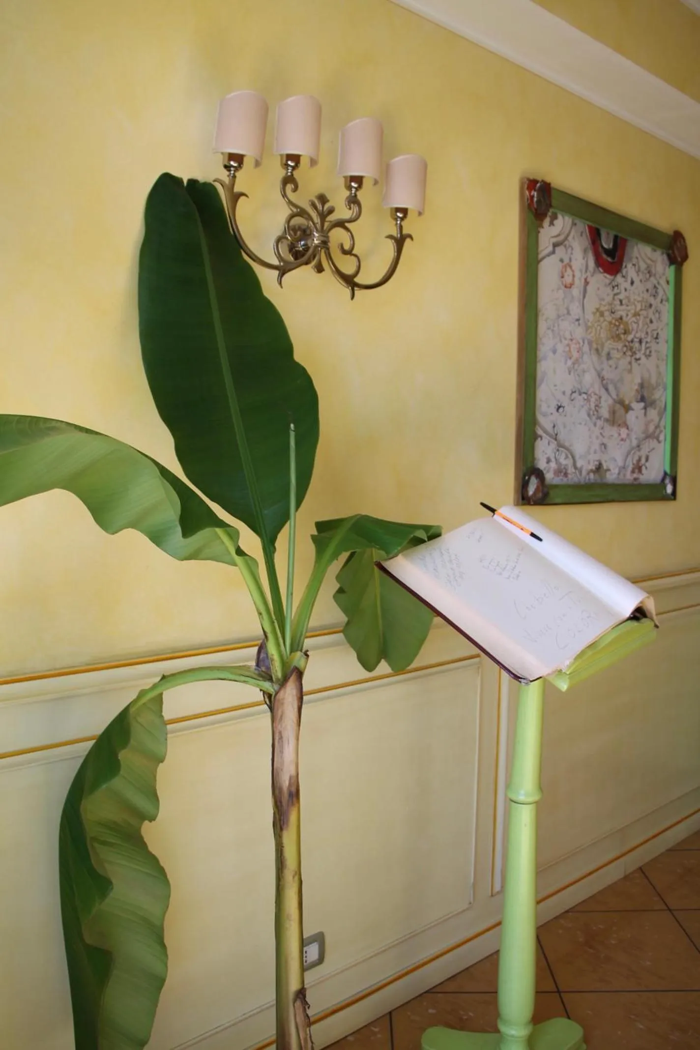 Decorative detail in Hotel Matteotti