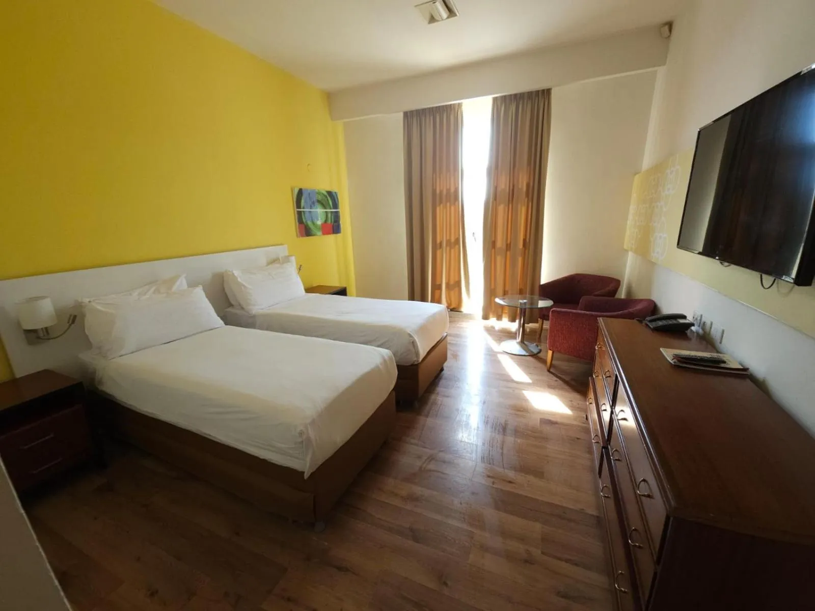 Living room, Bed in Ruth Daniel Residence