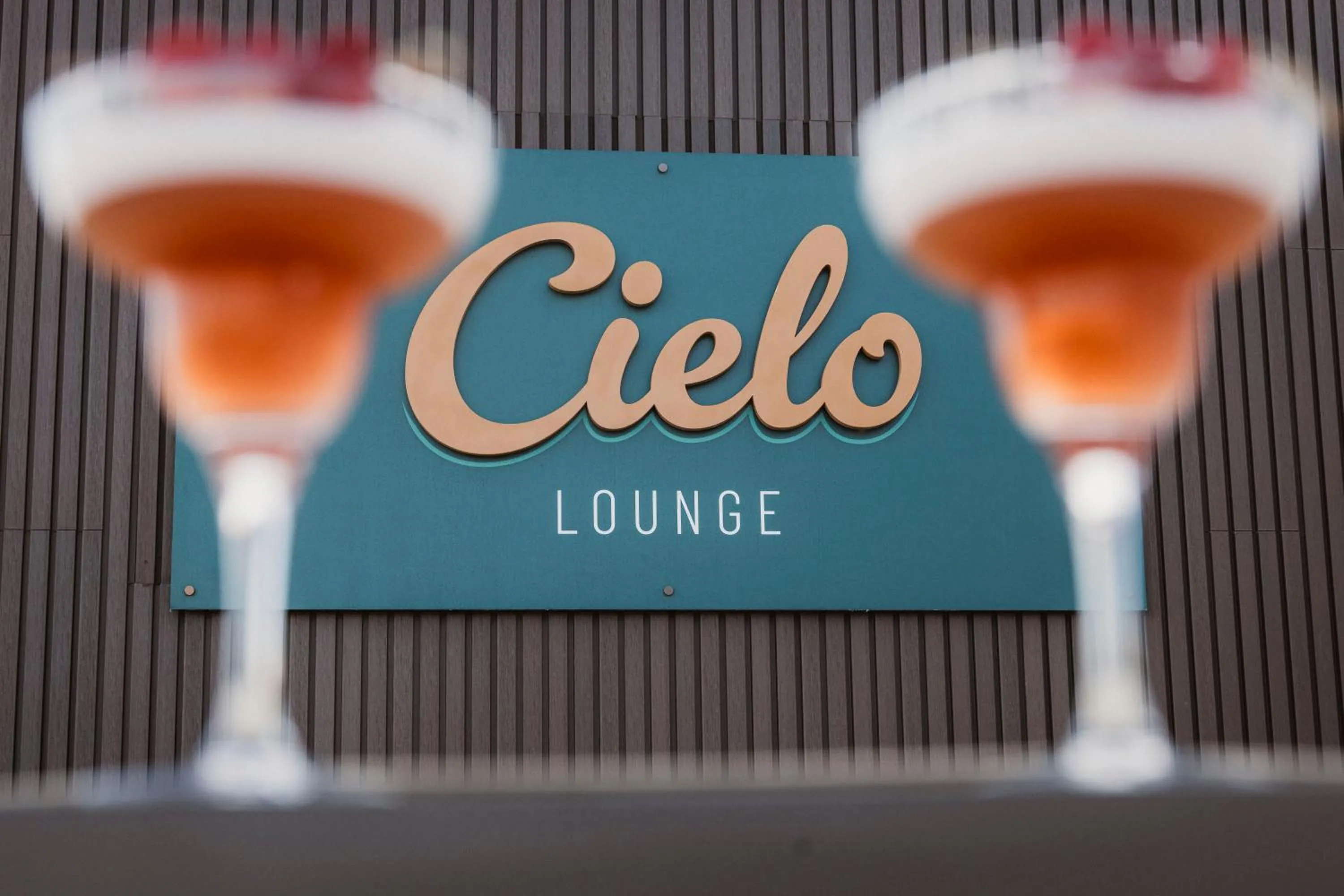 Lounge or bar in Waterfront