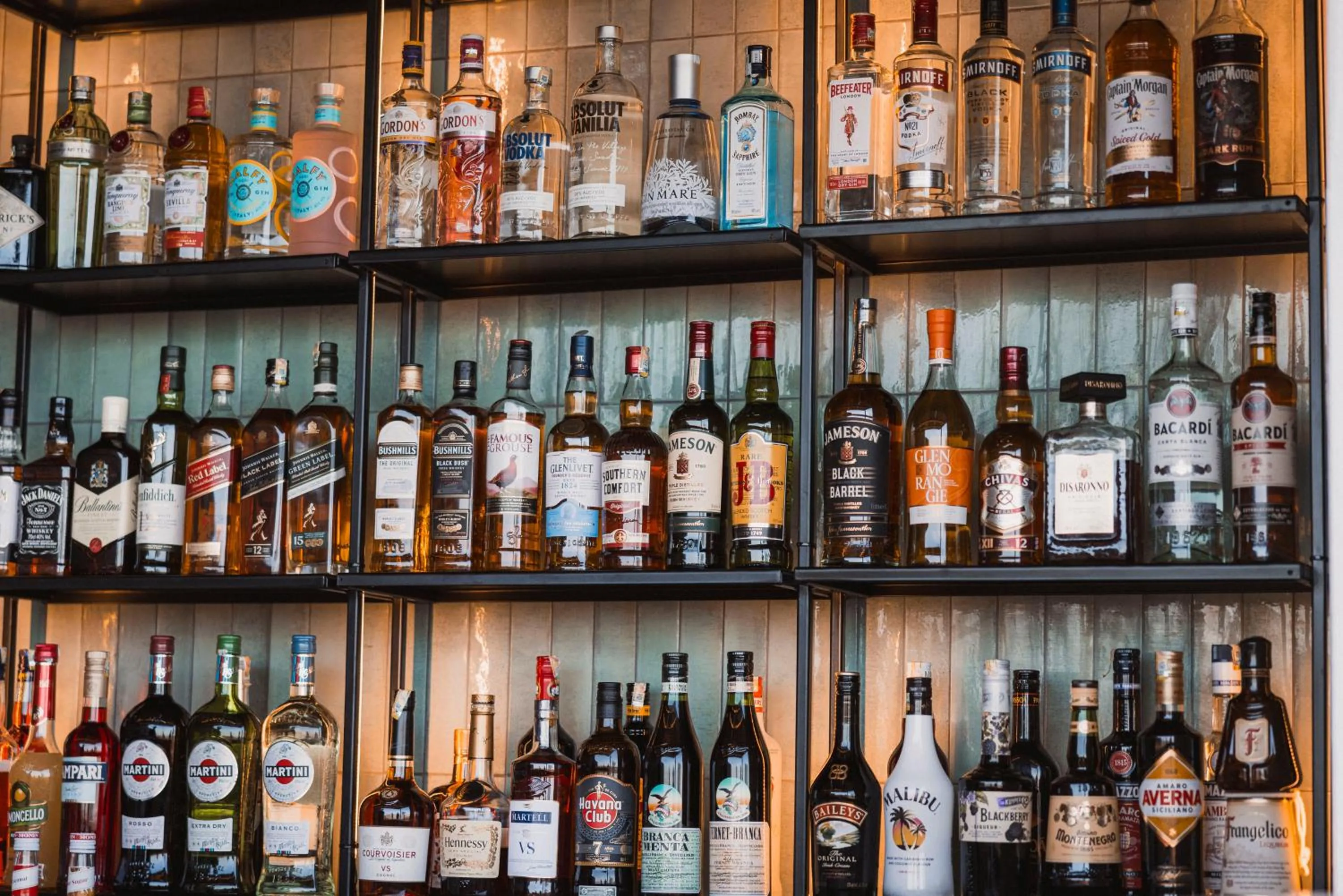 Lounge or bar in Waterfront