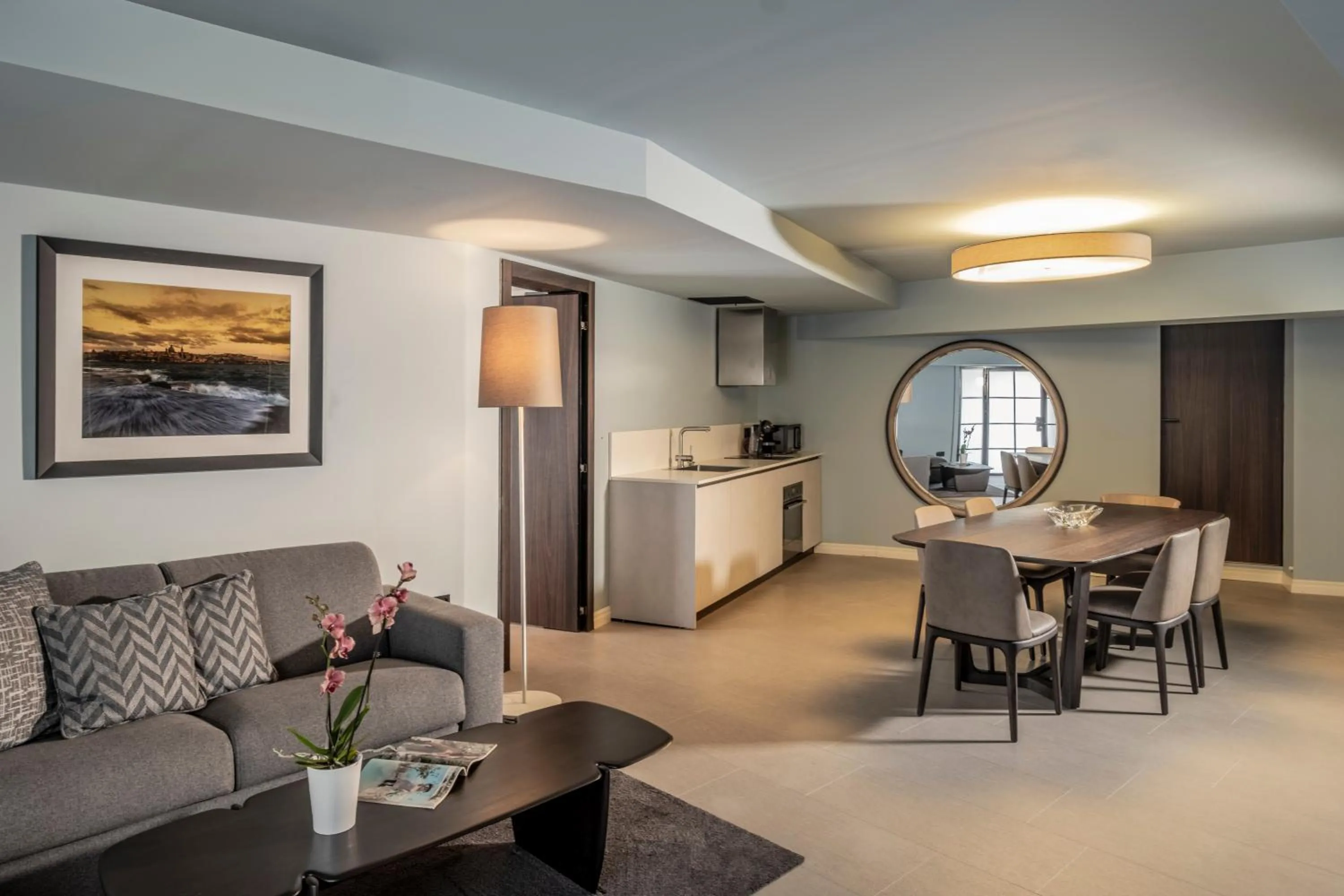 Kitchen or kitchenette in Waterfront