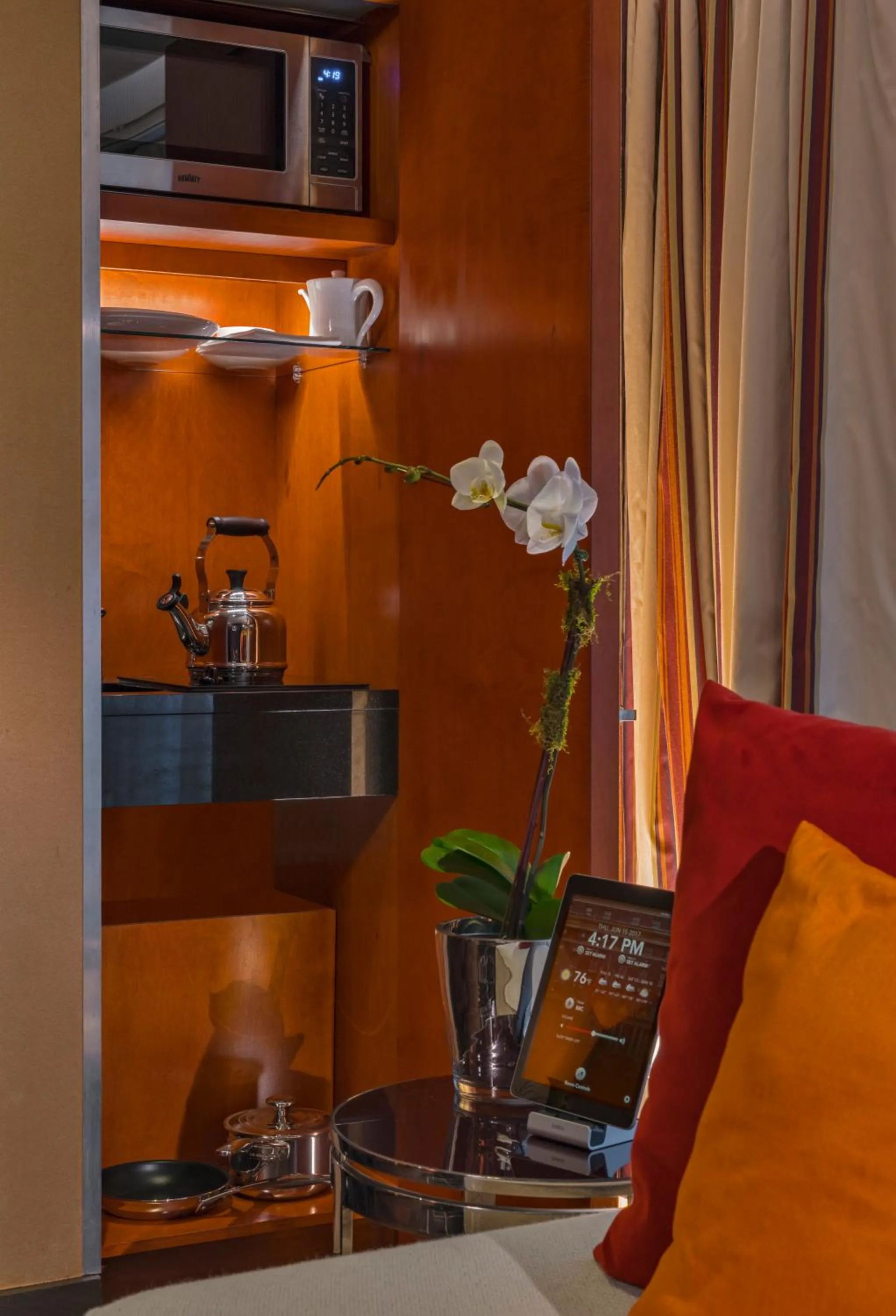 Kitchen or kitchenette in The Chatwal, The Unbound Collection by Hyatt