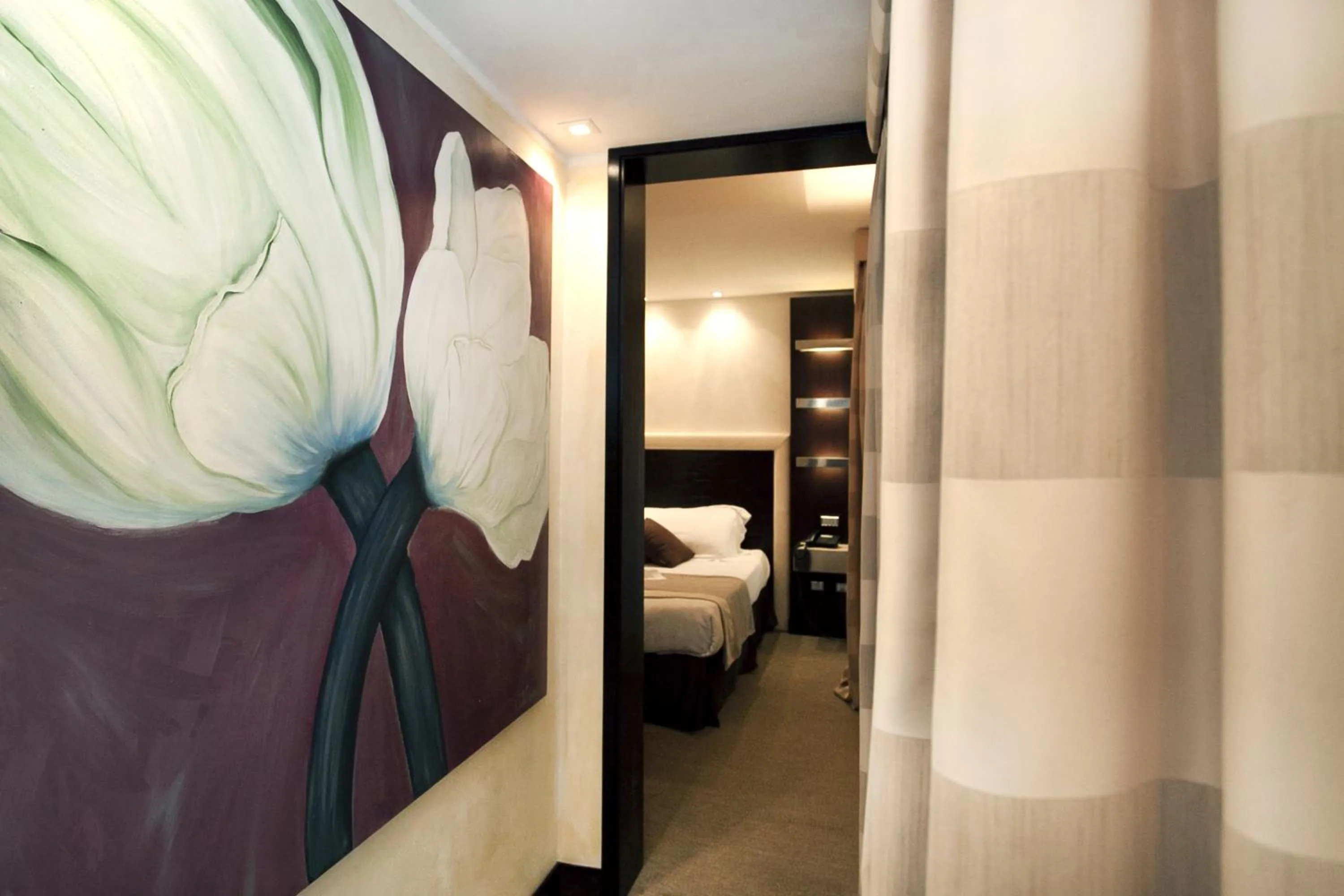 Decorative detail, Bed in Les Fleurs Luxury House