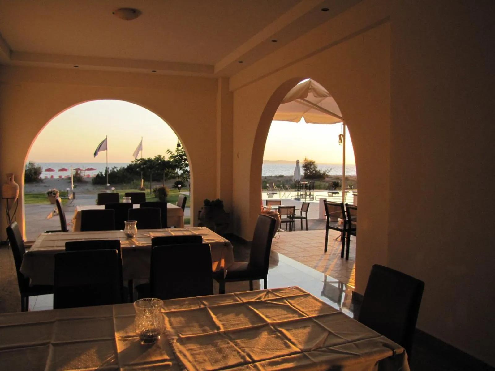 Restaurant/places to eat in Coralli Hotel