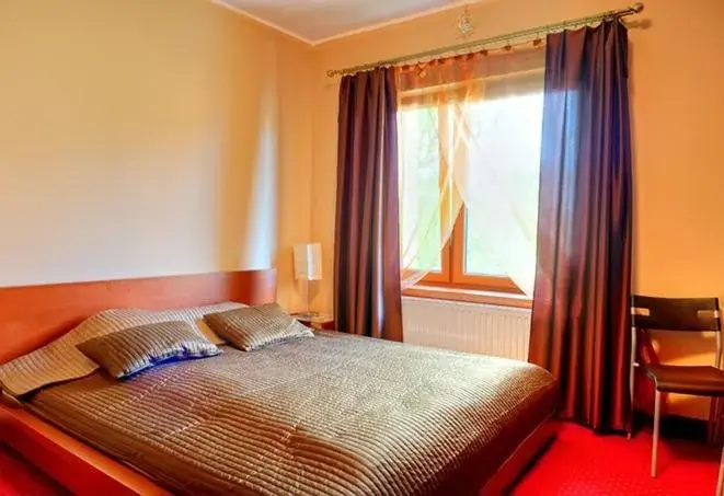 Deluxe Queen Room in Villa Ventana Poznań City Free Parking Śniadanie w Cenie Deluxe Queen Room in Villa Ventana Poznań City Free Parking Śniadanie w Cenie