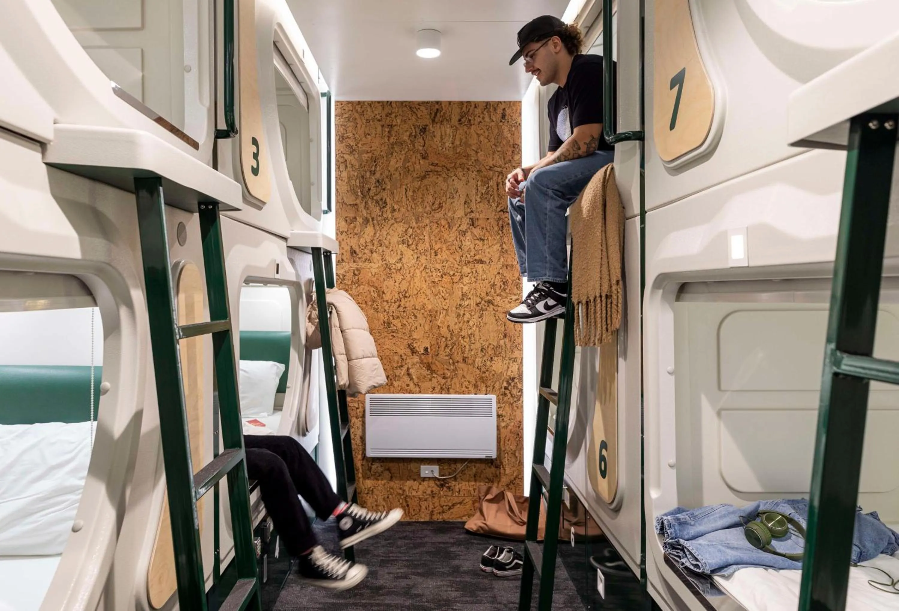 Bedroom in LyLo Queenstown