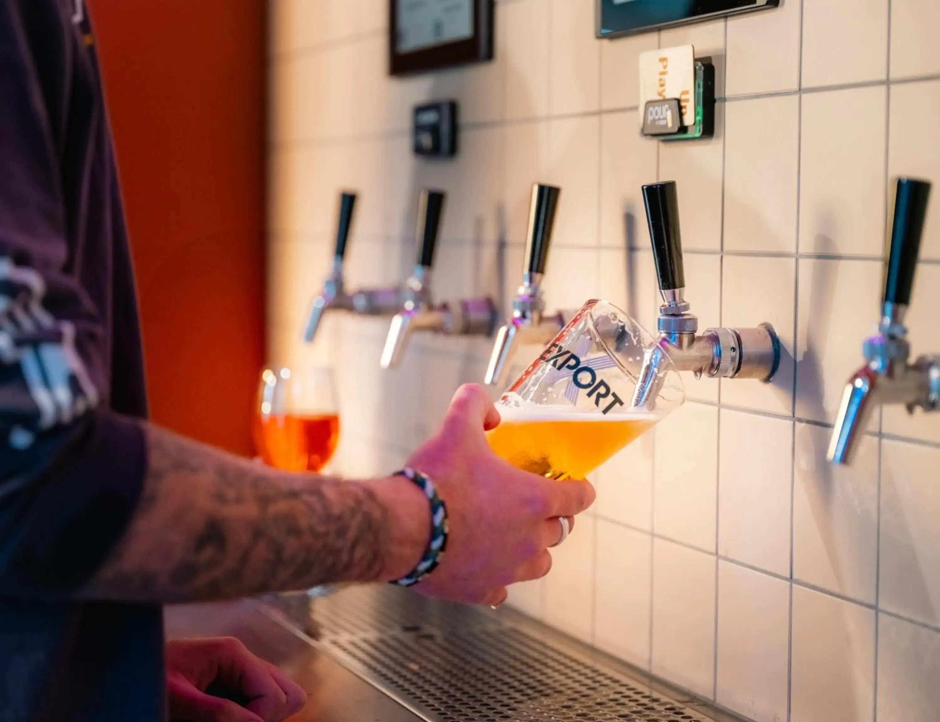 Lounge or bar in LyLo Queenstown Lounge or bar in LyLo Queenstown