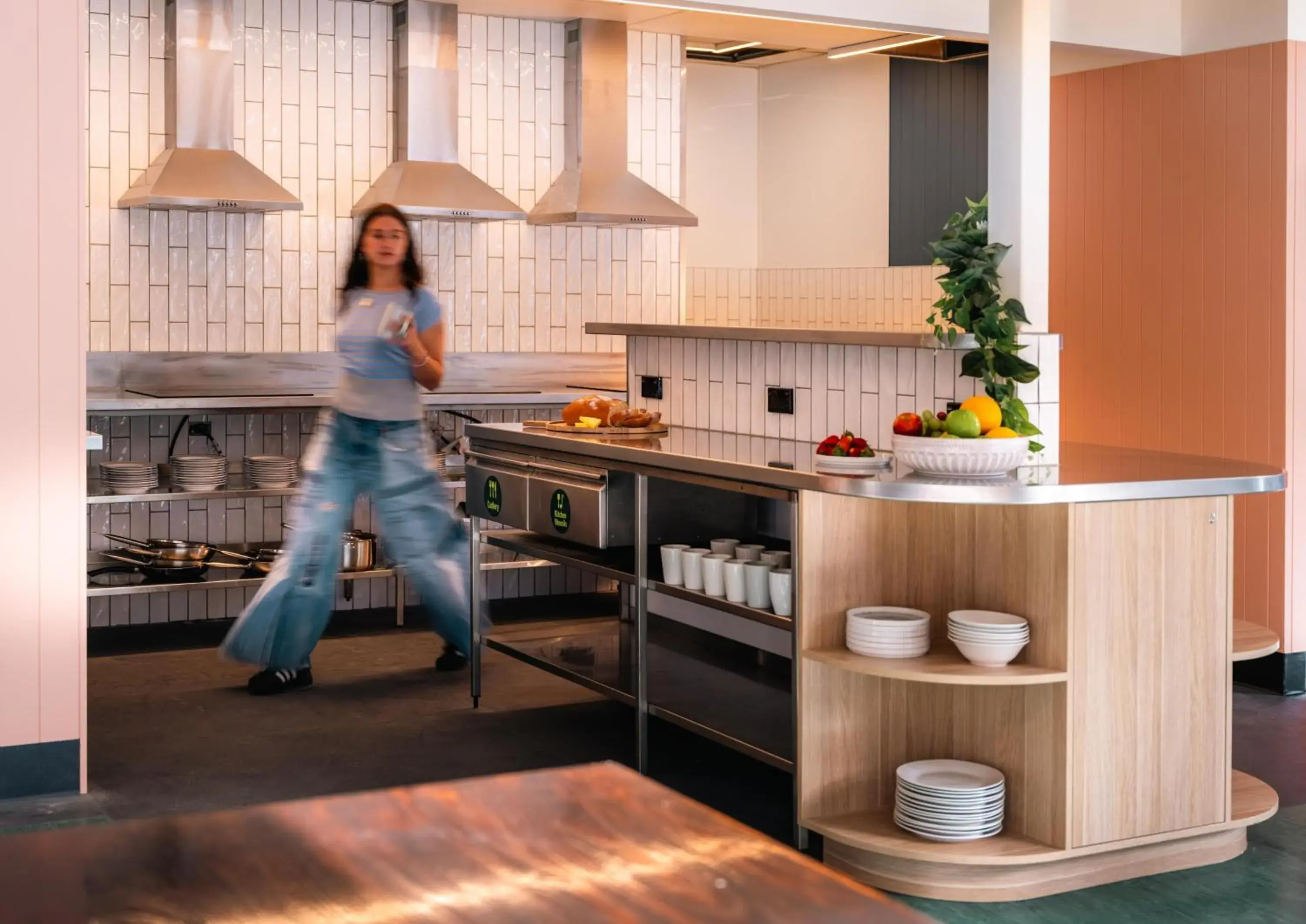 Property building in LyLo Queenstown Property building in LyLo Queenstown