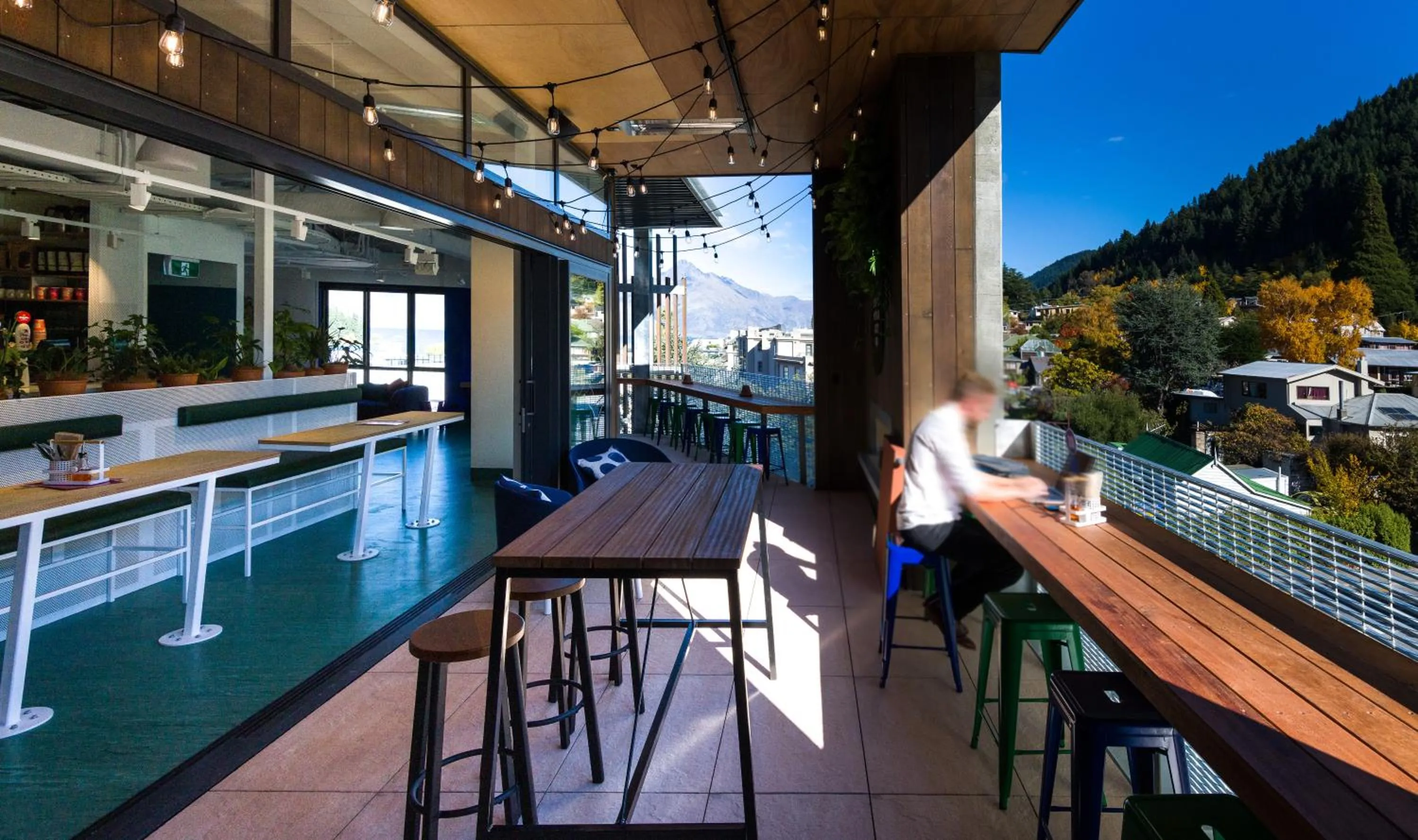 Restaurant/Places to Eat in Jucy Snooze Queenstown