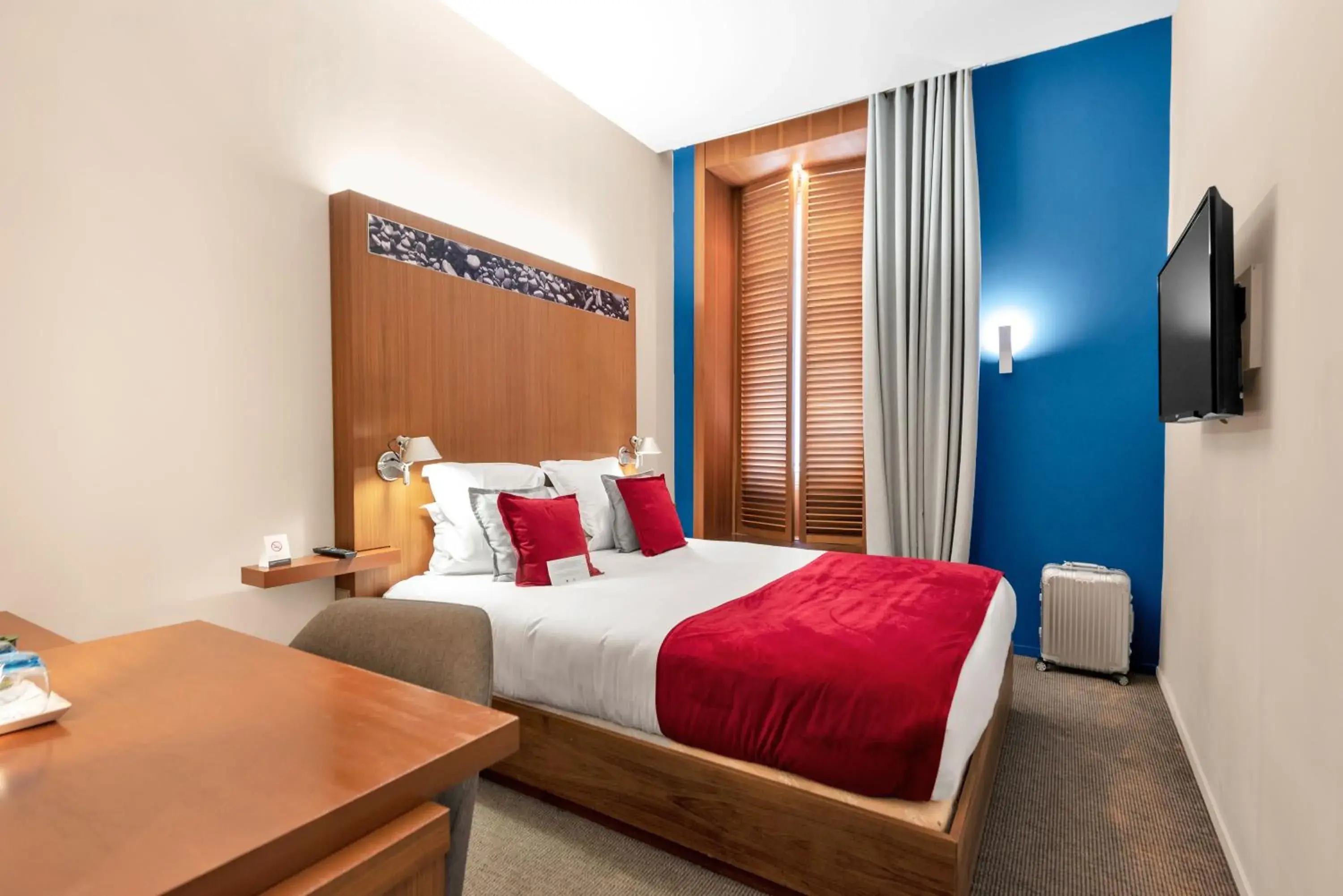 Classic Room in Hotel Beau Rivage Classic Room in Hotel Beau Rivage