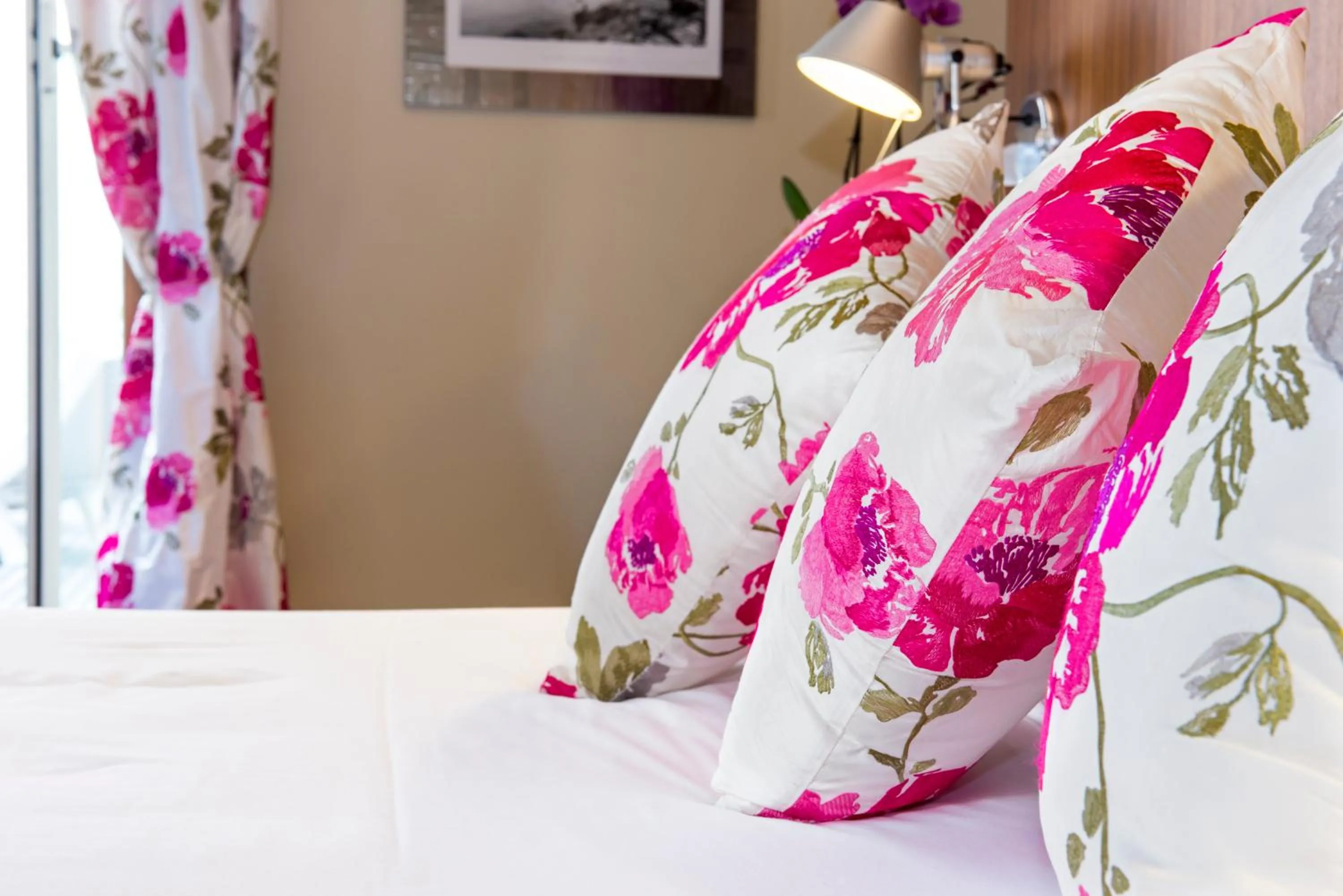 Bed in Hotel Beau Rivage