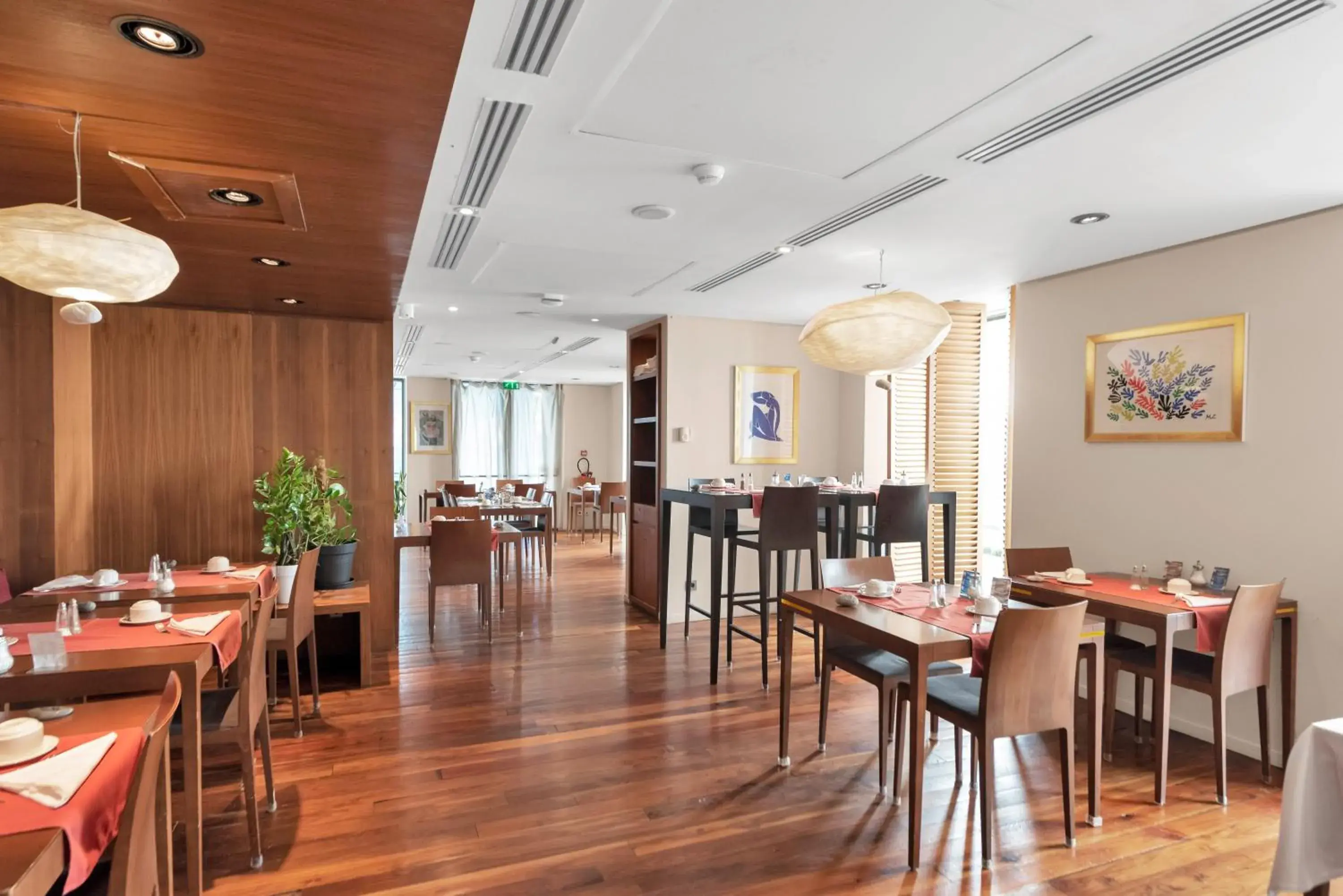 Buffet breakfast in Hotel Beau Rivage Buffet breakfast in Hotel Beau Rivage