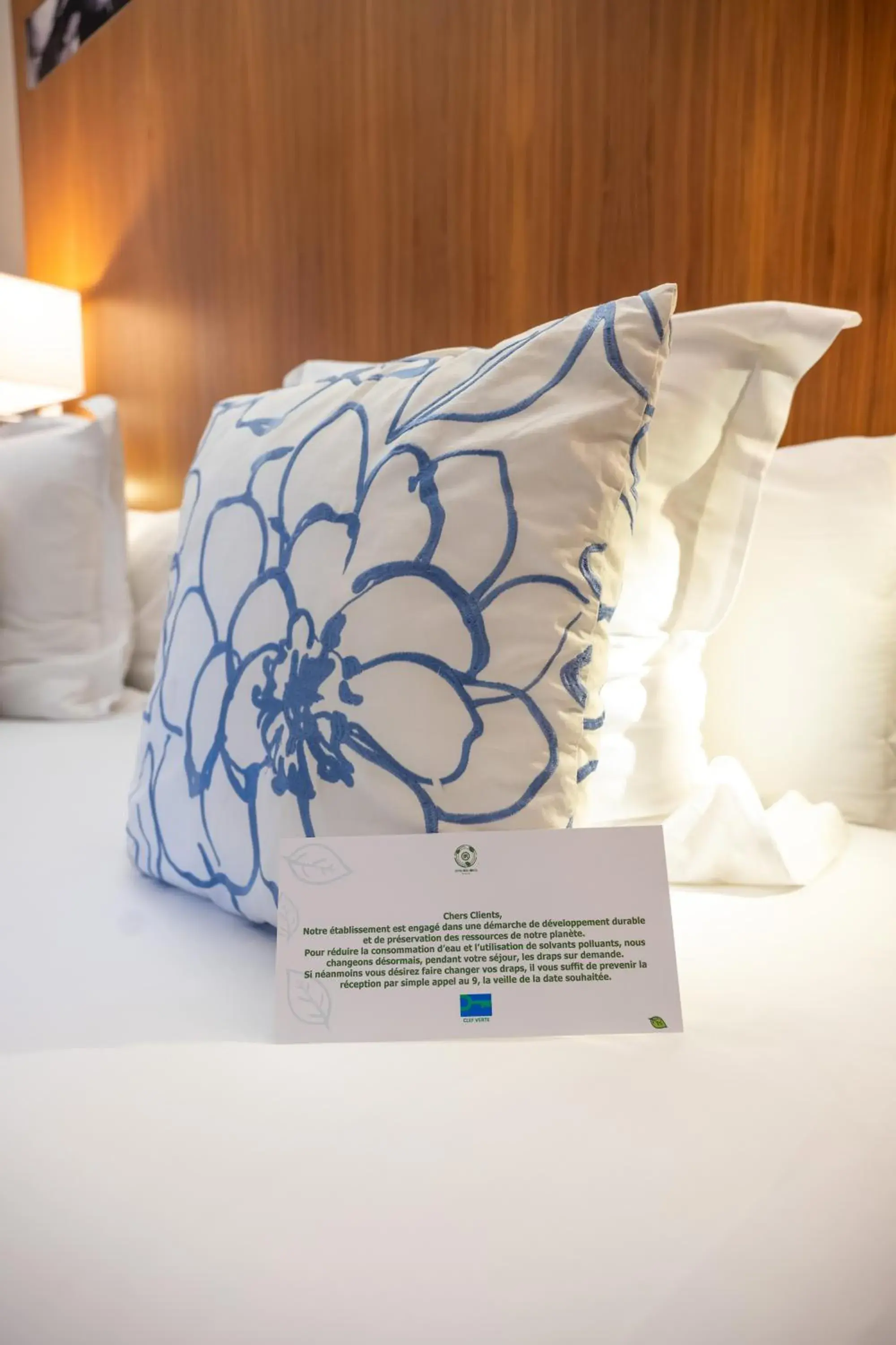 Bedroom, Bed in Hotel Beau Rivage Bedroom, Bed in Hotel Beau Rivage