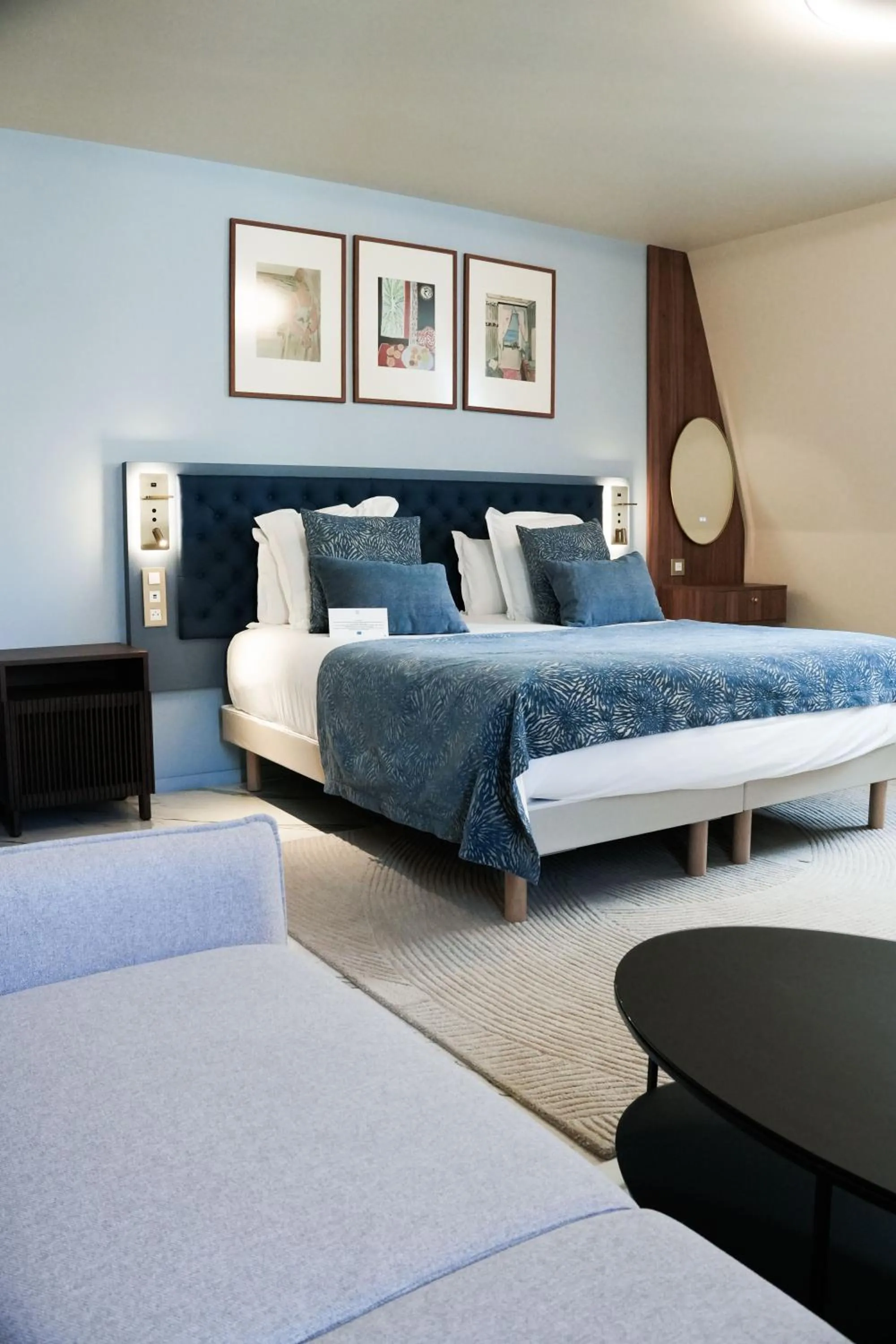Photo of the whole room, Bed in Hotel Beau Rivage