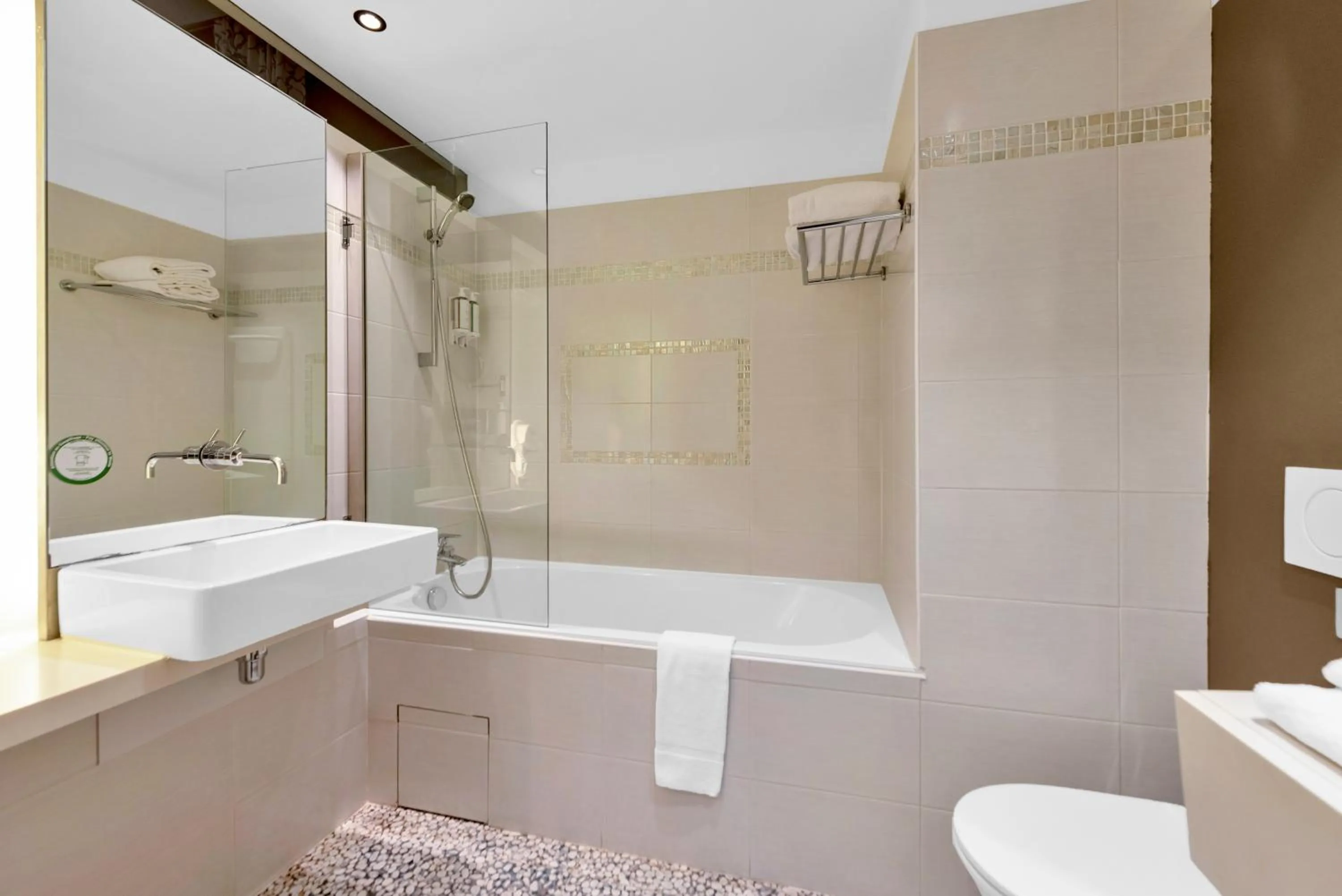 Bathroom in Hotel Beau Rivage