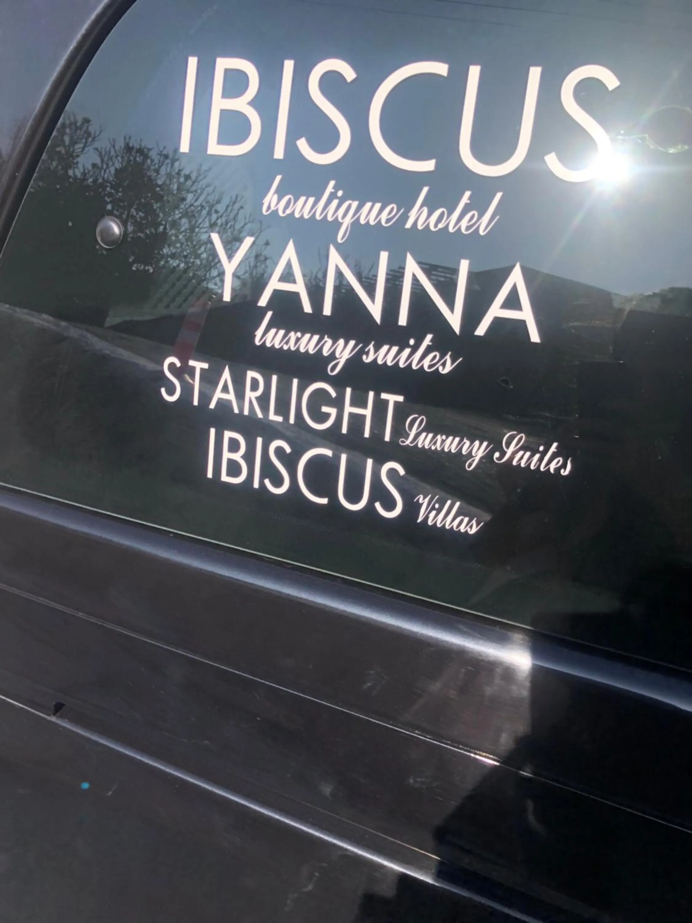 shuttle in Ibiscus Boutique