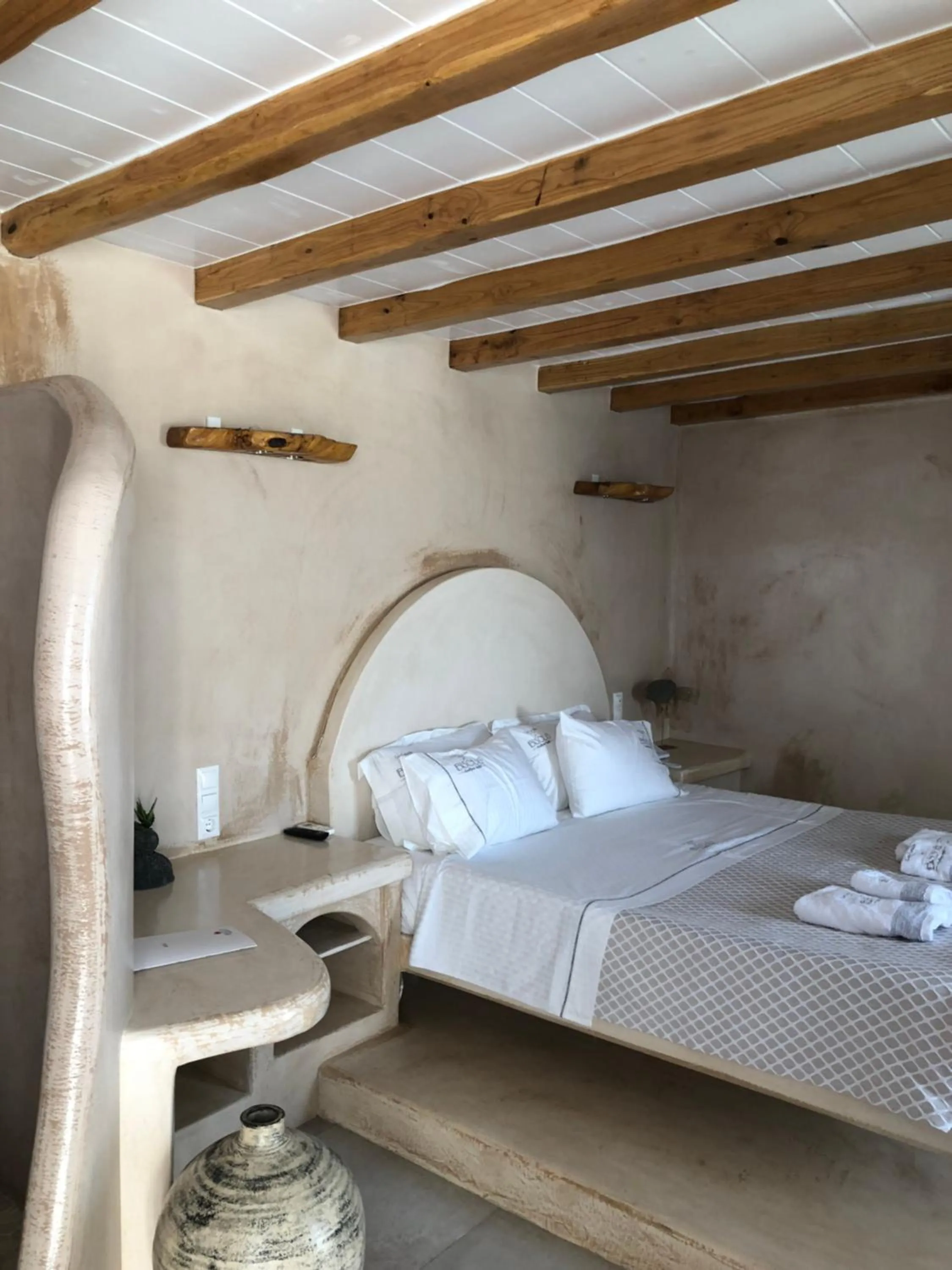 Bedroom, Bed in Ibiscus Boutique