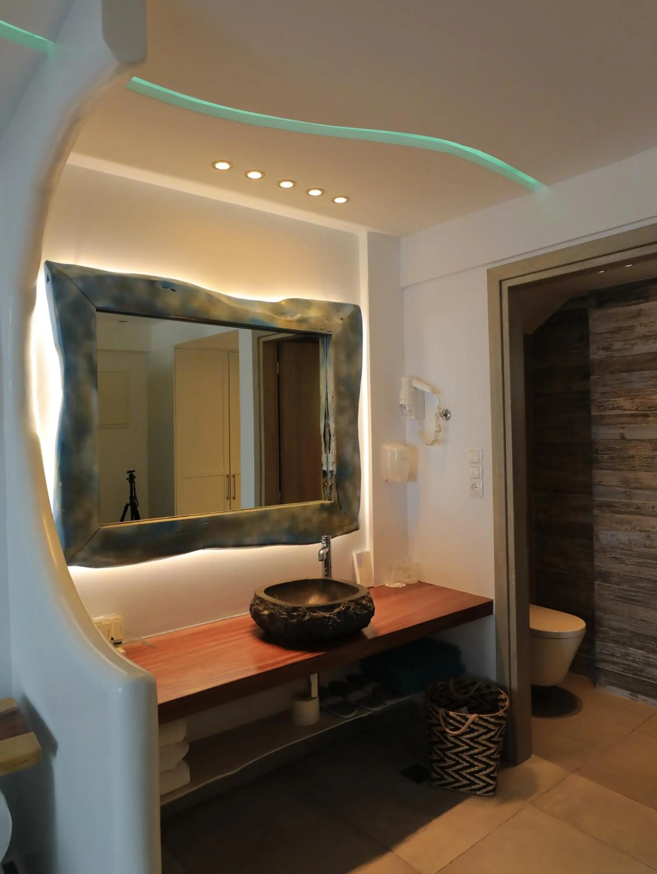 Bathroom in Ibiscus Boutique