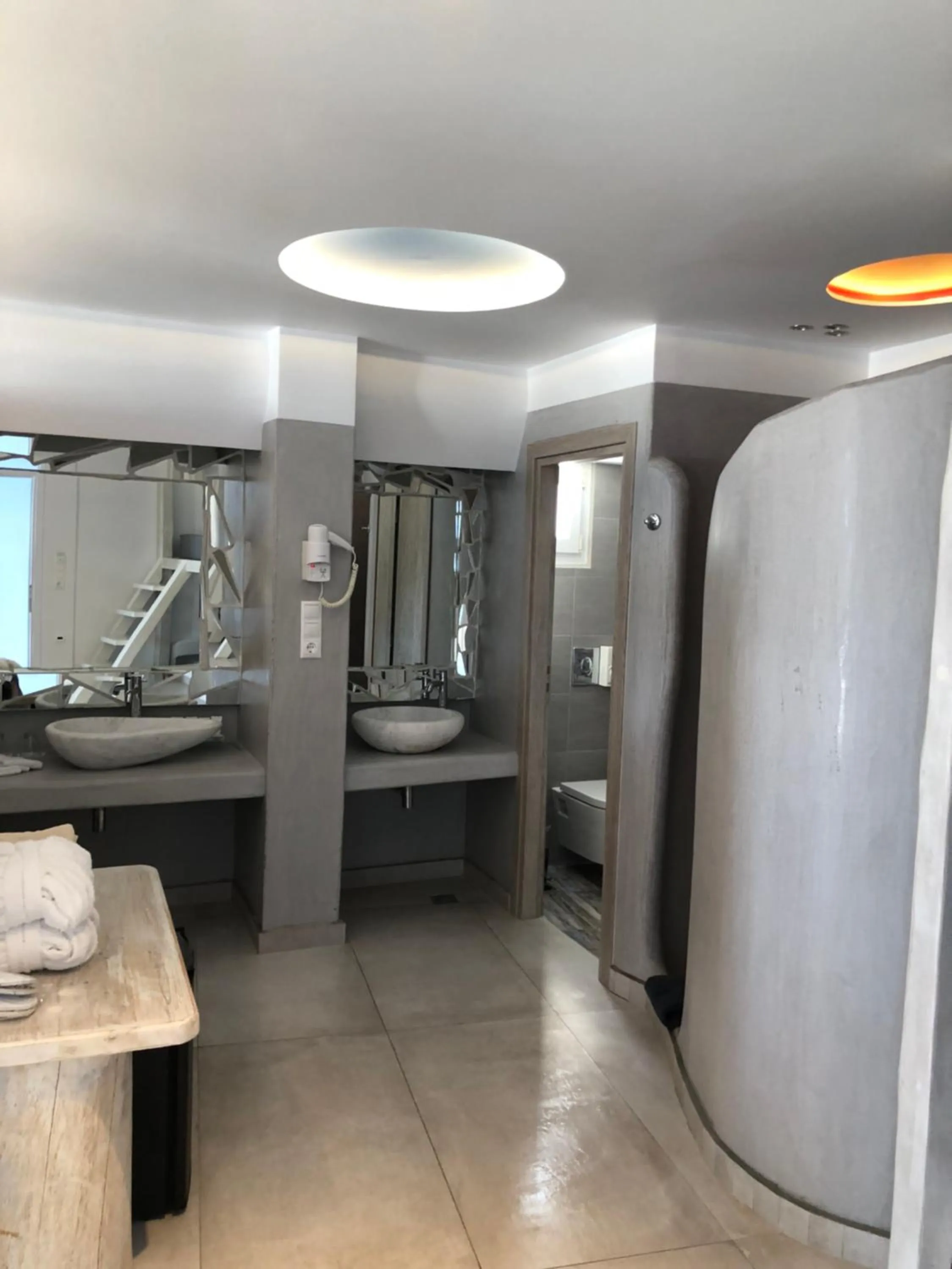 Bathroom in Ibiscus Boutique