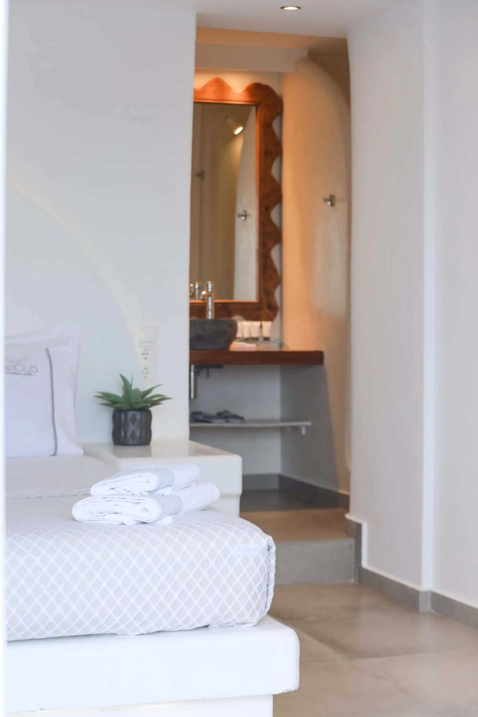 Bed in Ibiscus Boutique