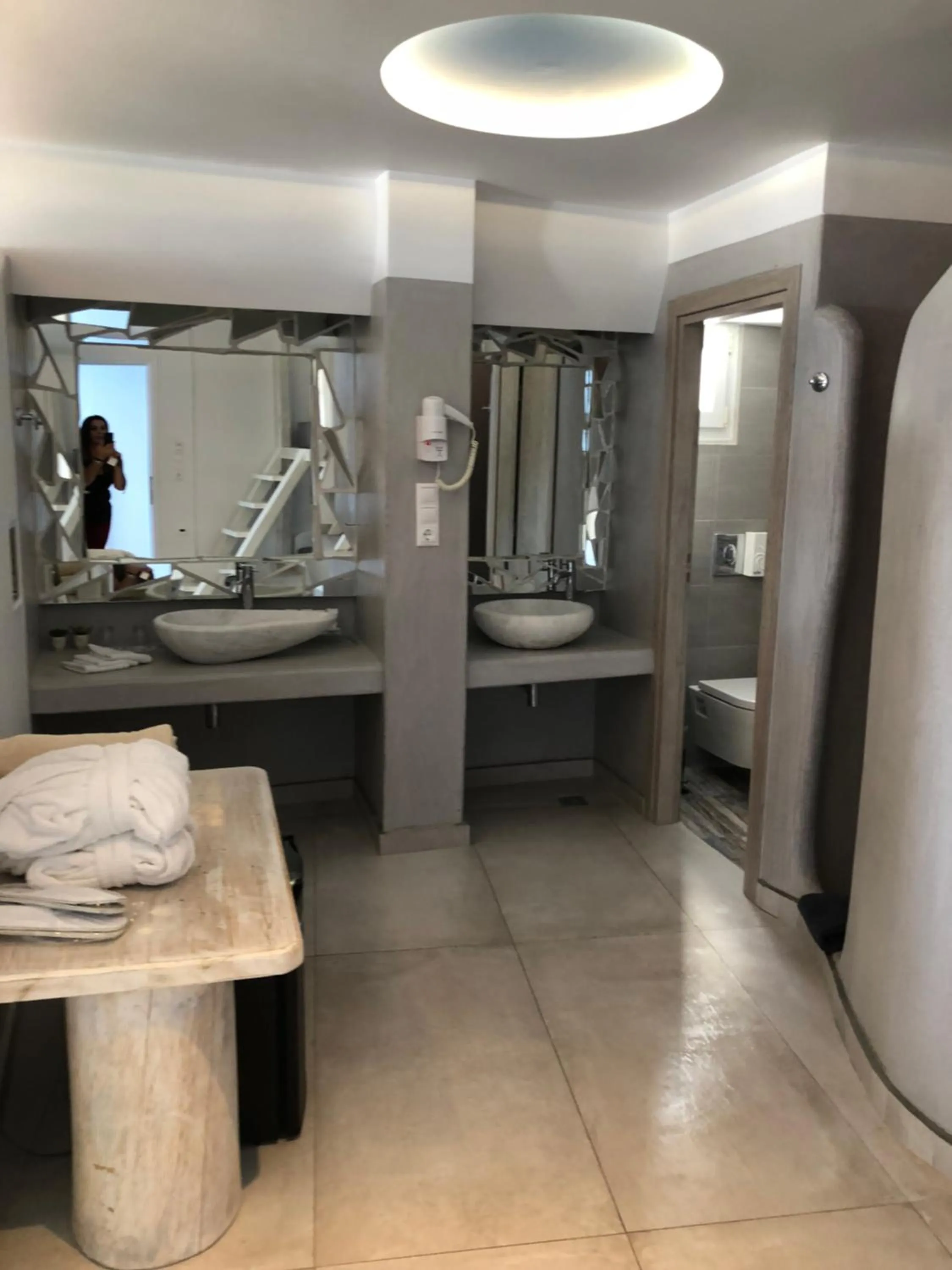 Bathroom in Ibiscus Boutique