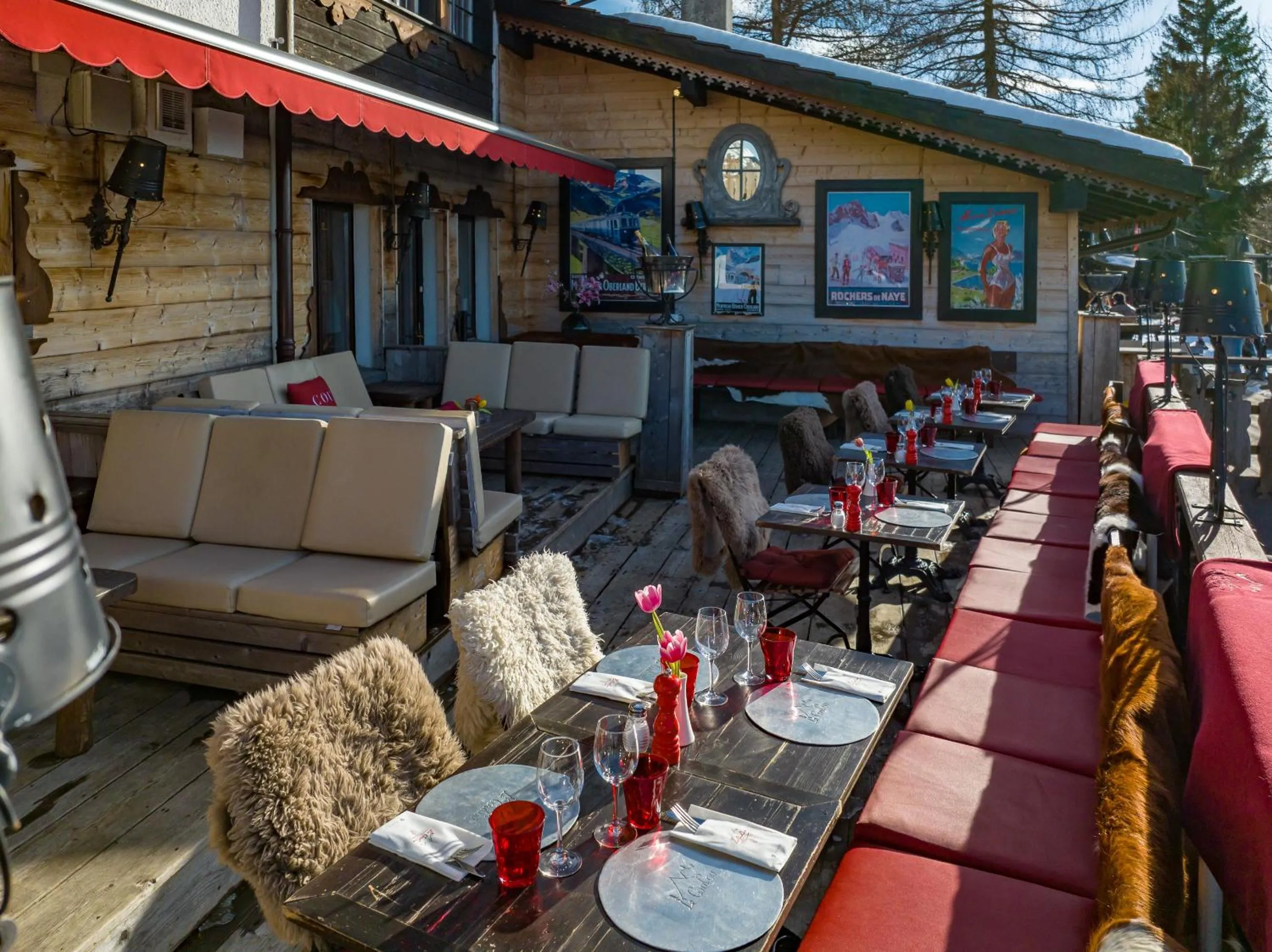 Patio in Le Coucou Hotel Restaurant & Lounge-Bar