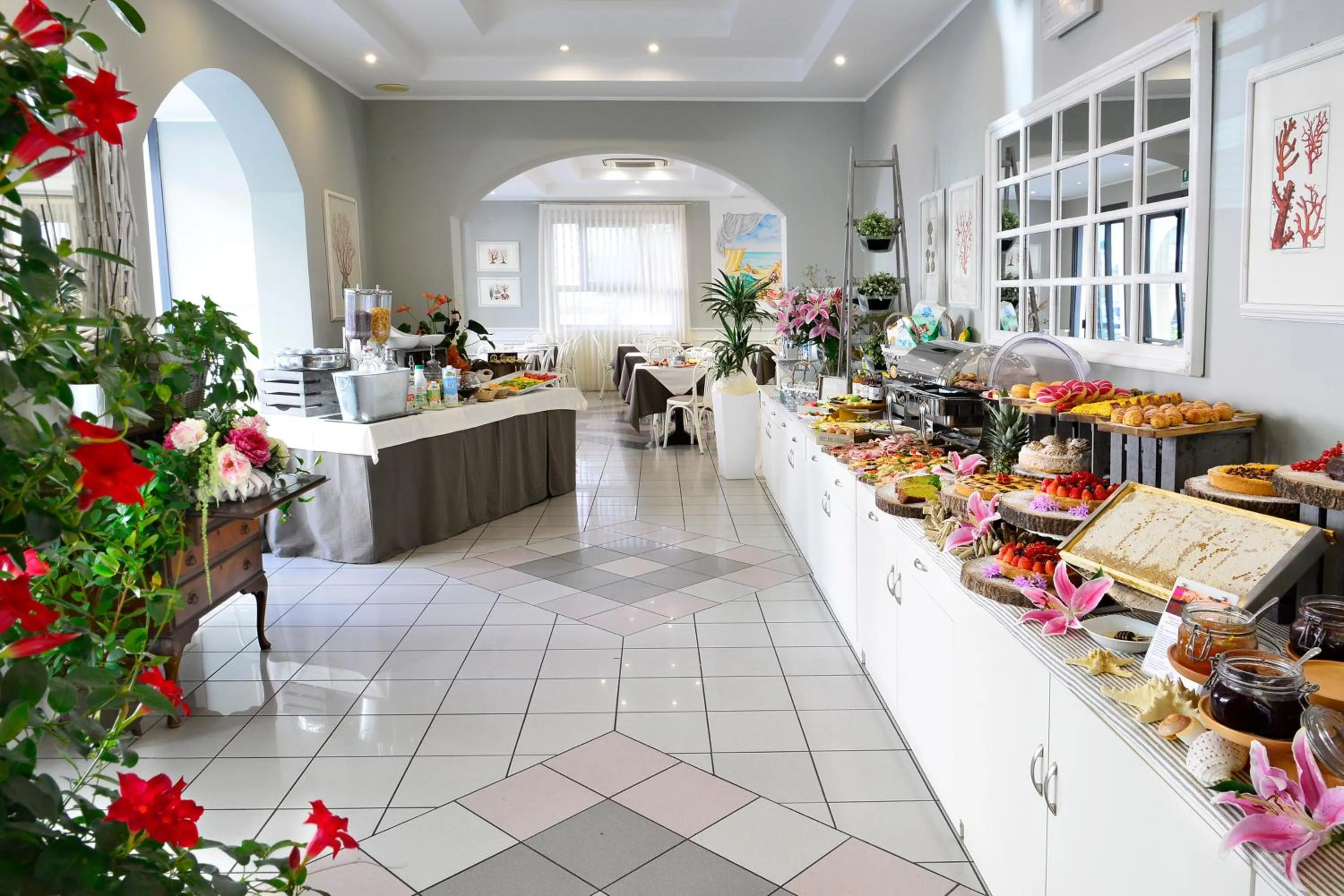 Buffet breakfast in Hotel La Conchiglia