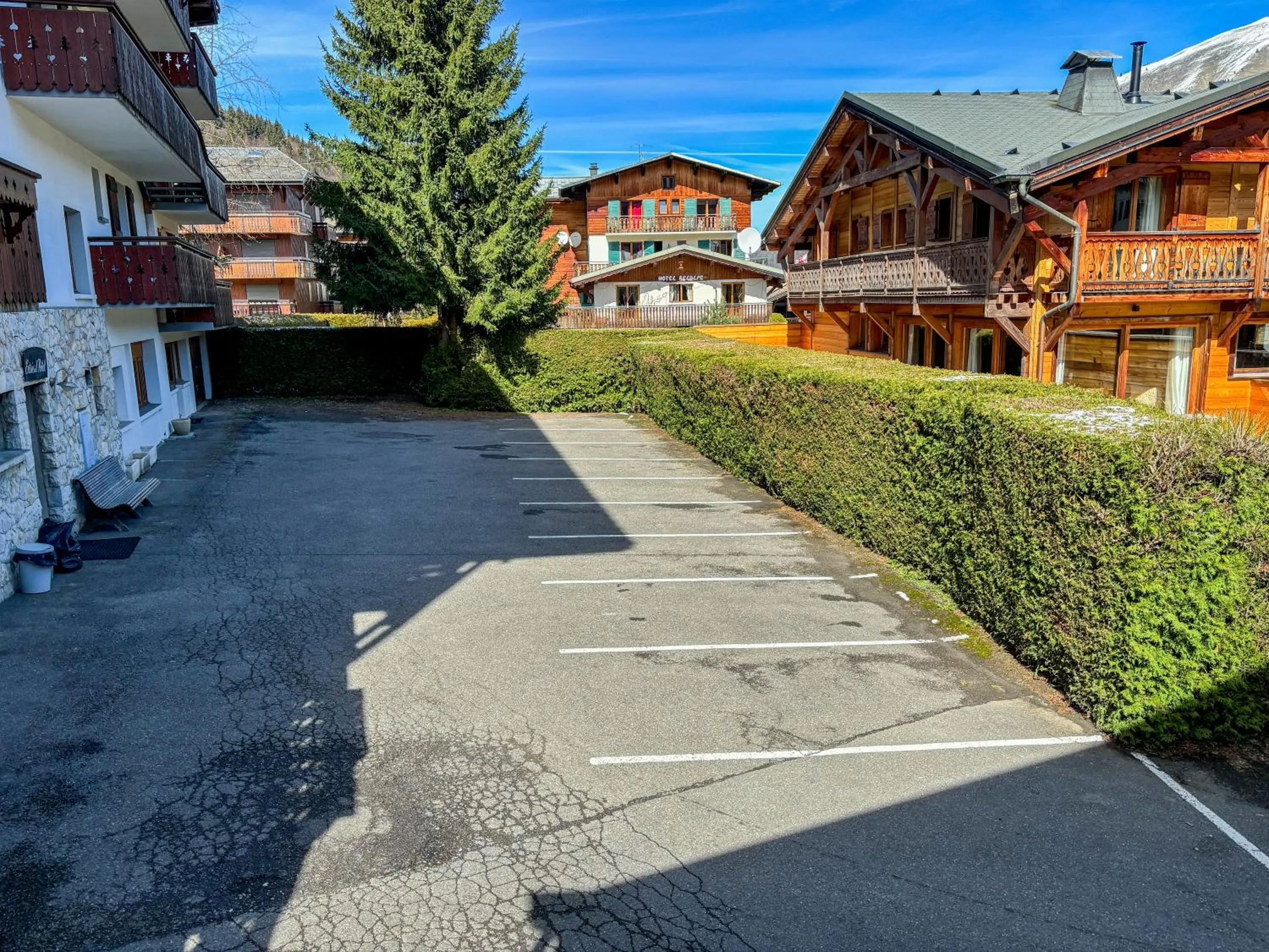 Parking in Hôtel Igloo