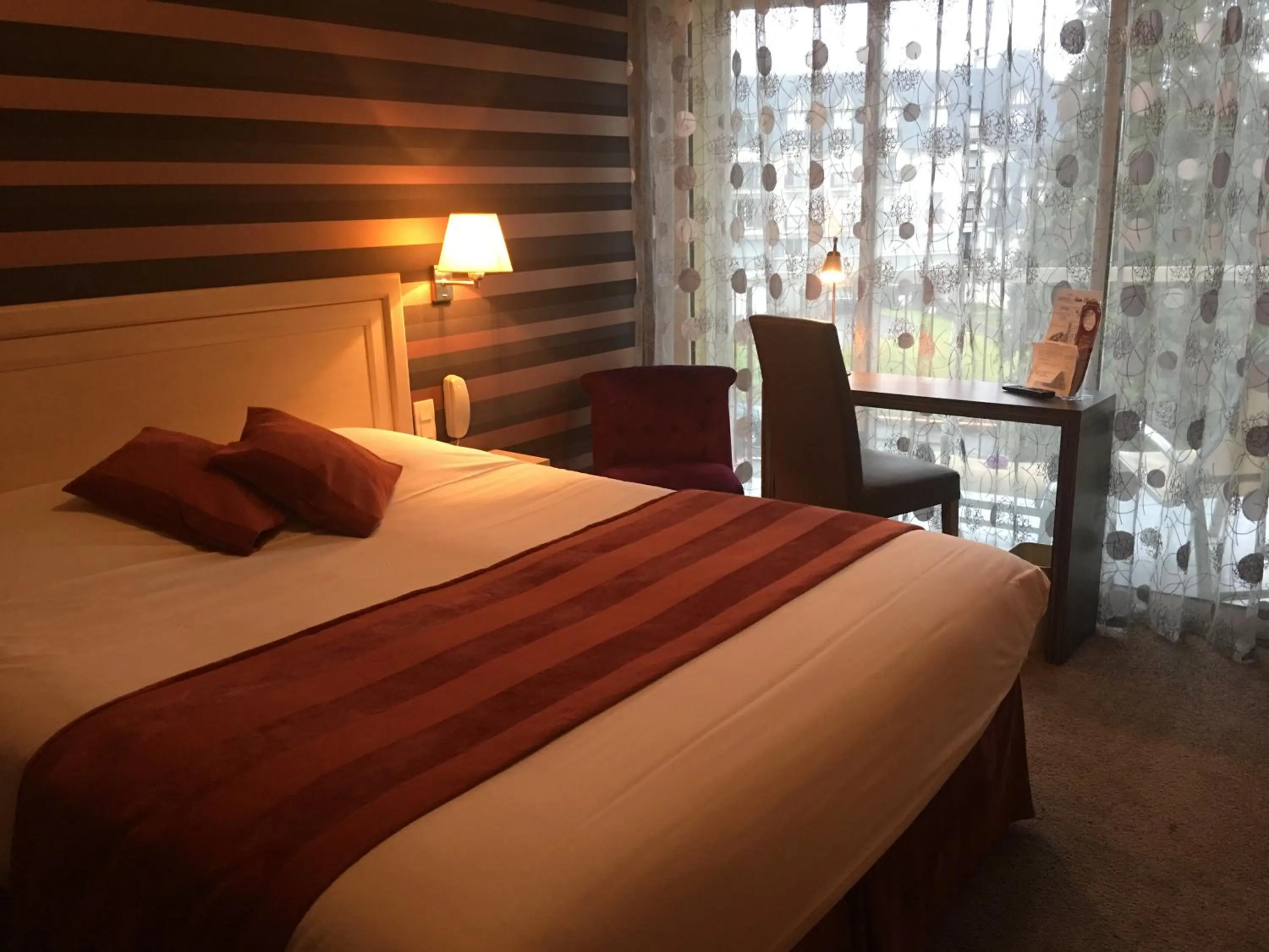 Classic Double Room in Bagnoles Hotel - Contact Hotel